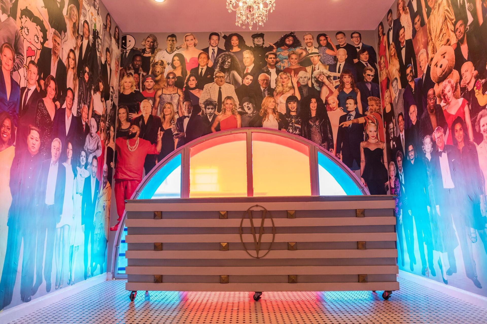 Celebrity Lounge