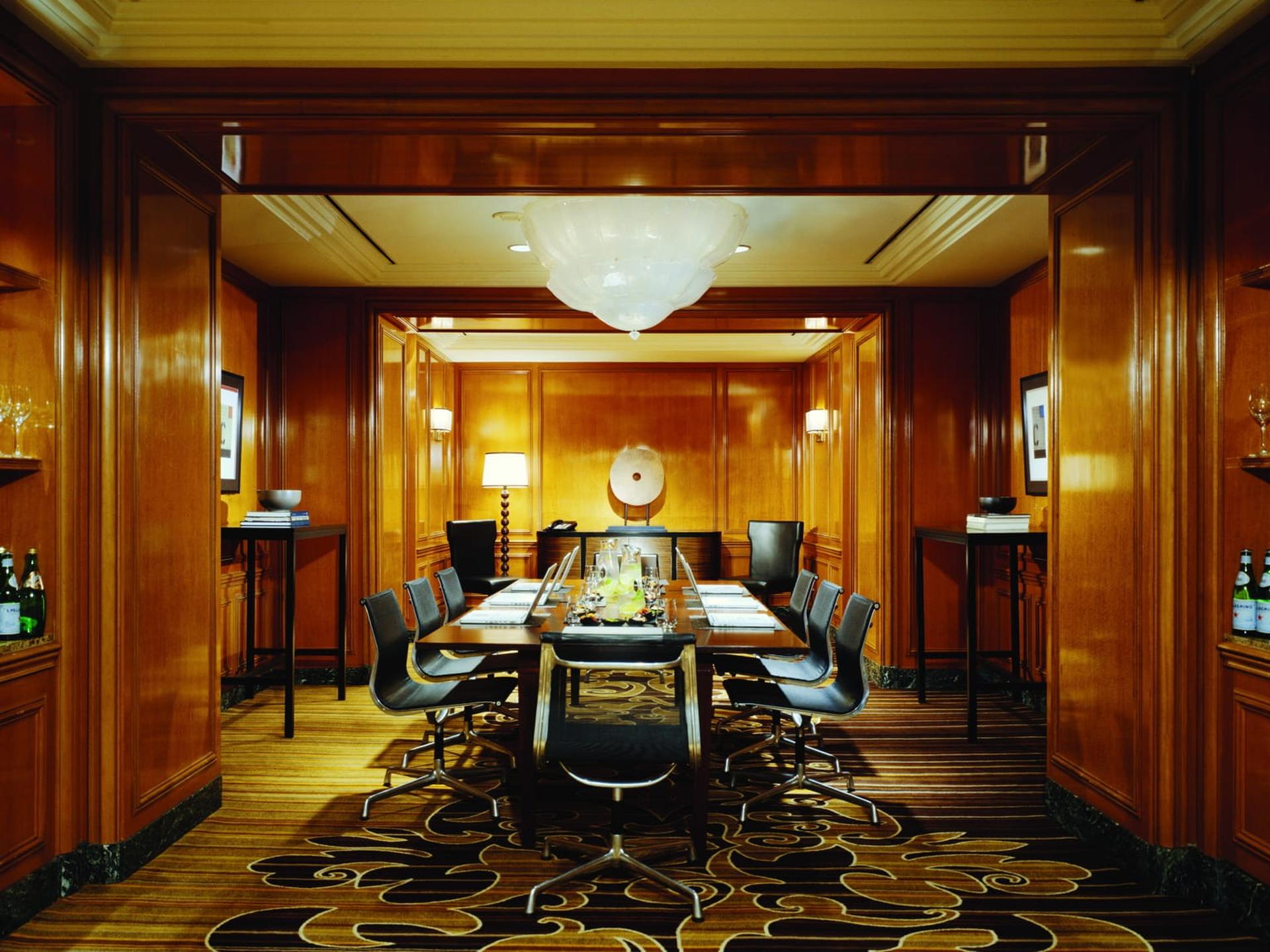 Chateau Room