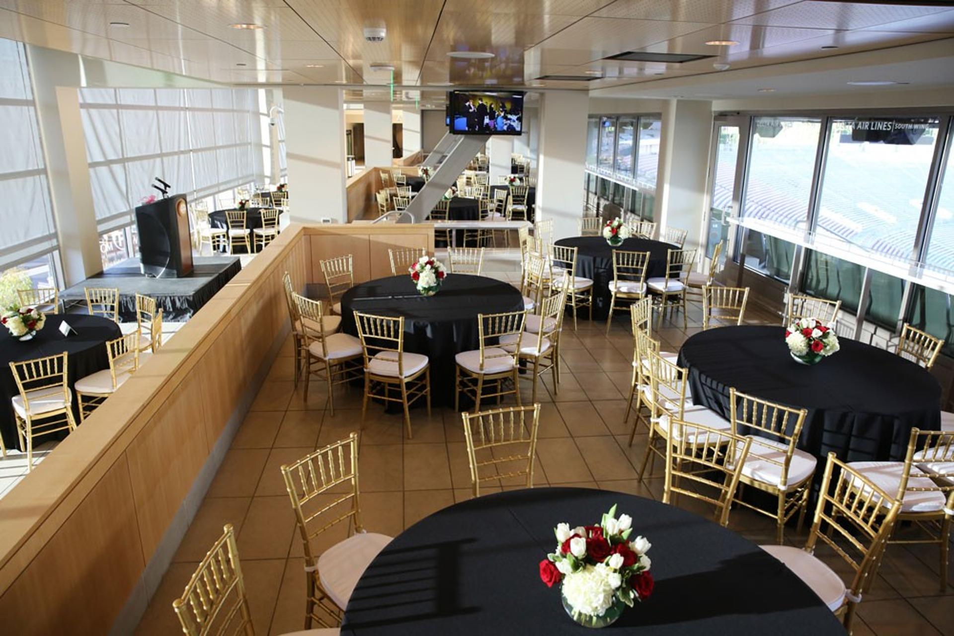 Club Lounges (North & South)