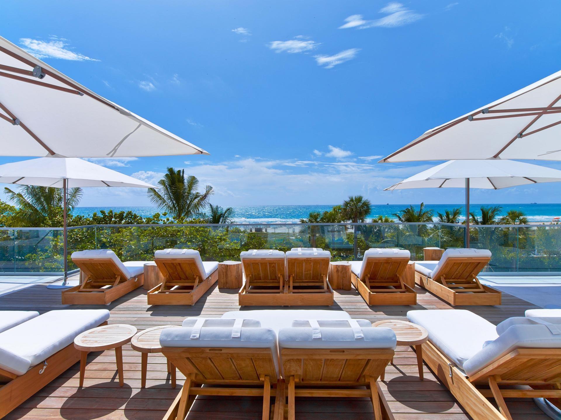 Cabana Pool