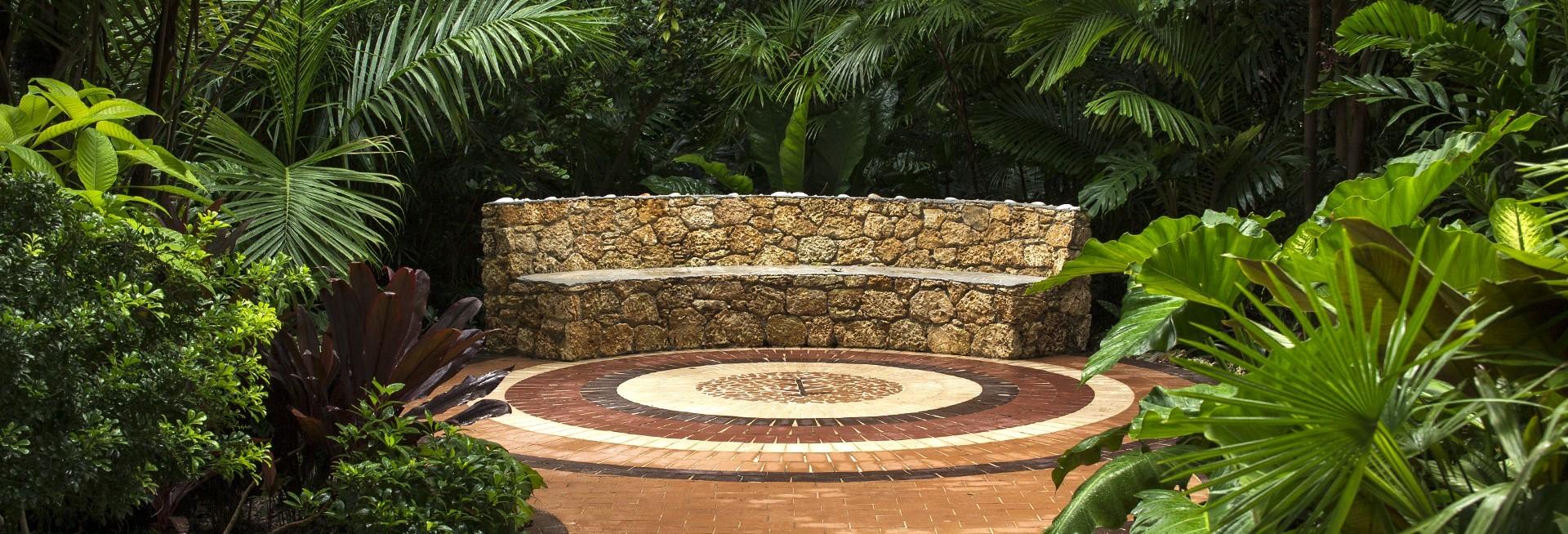  Hidden Garden