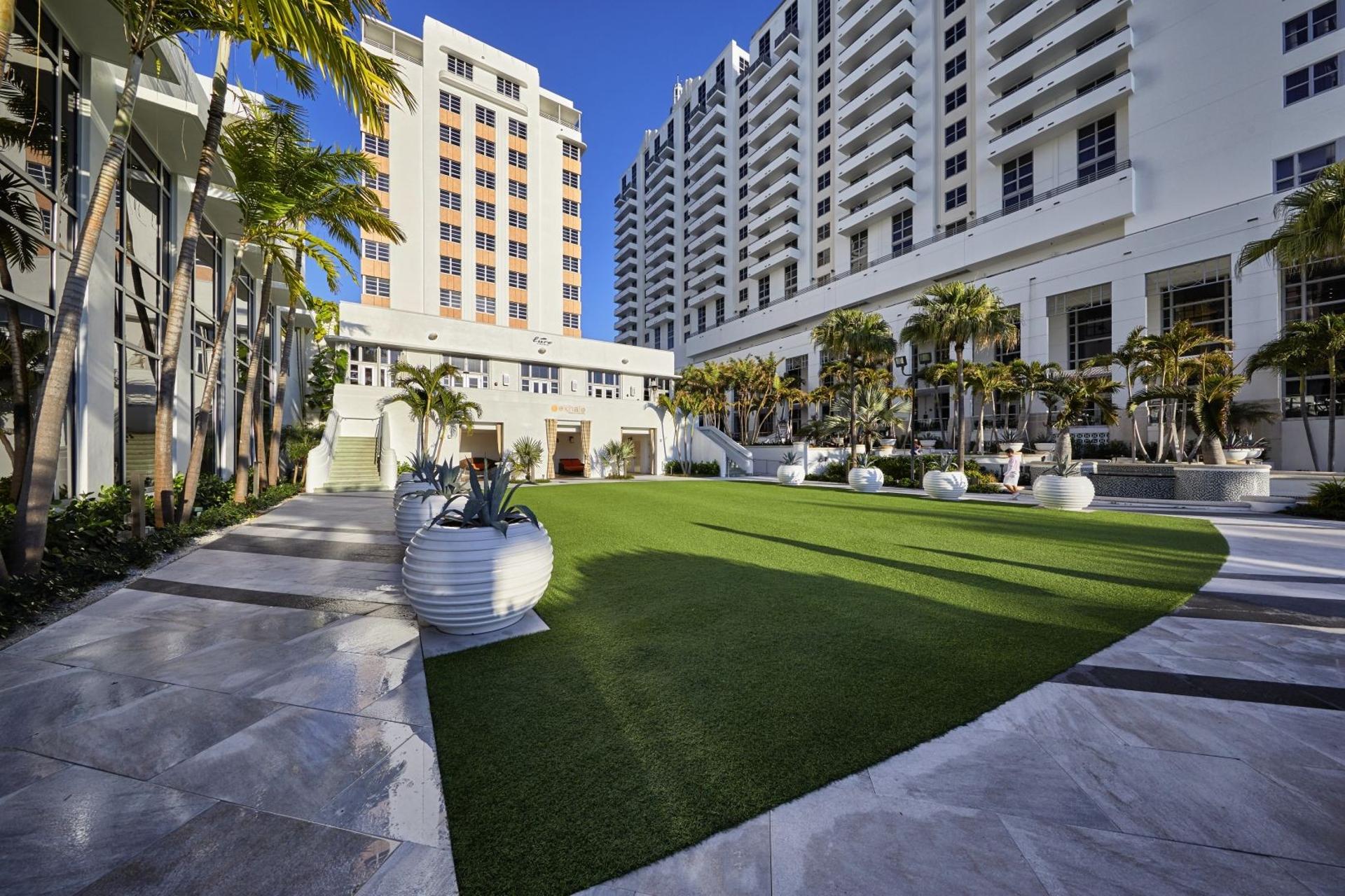 St. Moritz Lawn
