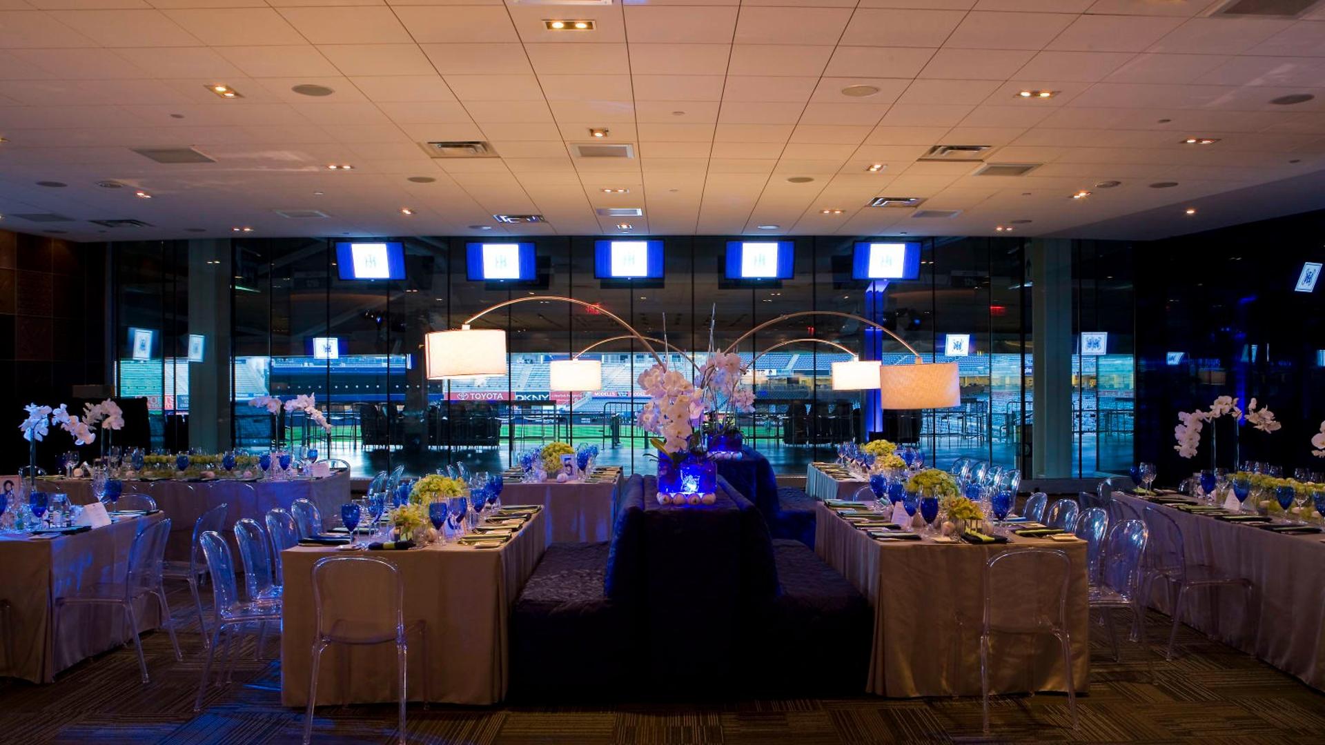 Legends Suite Club (000 Level)