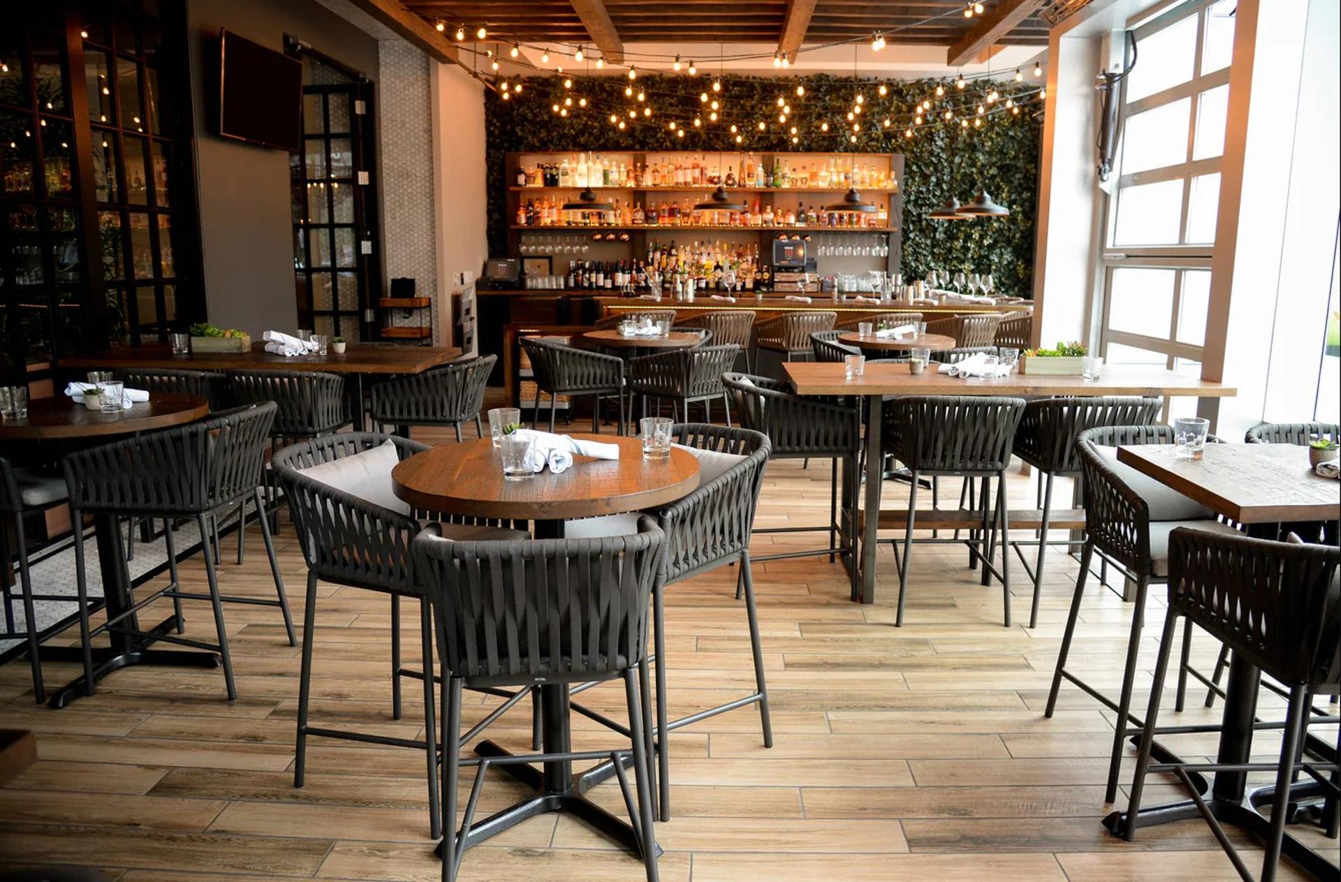 The Veranda at Dean's