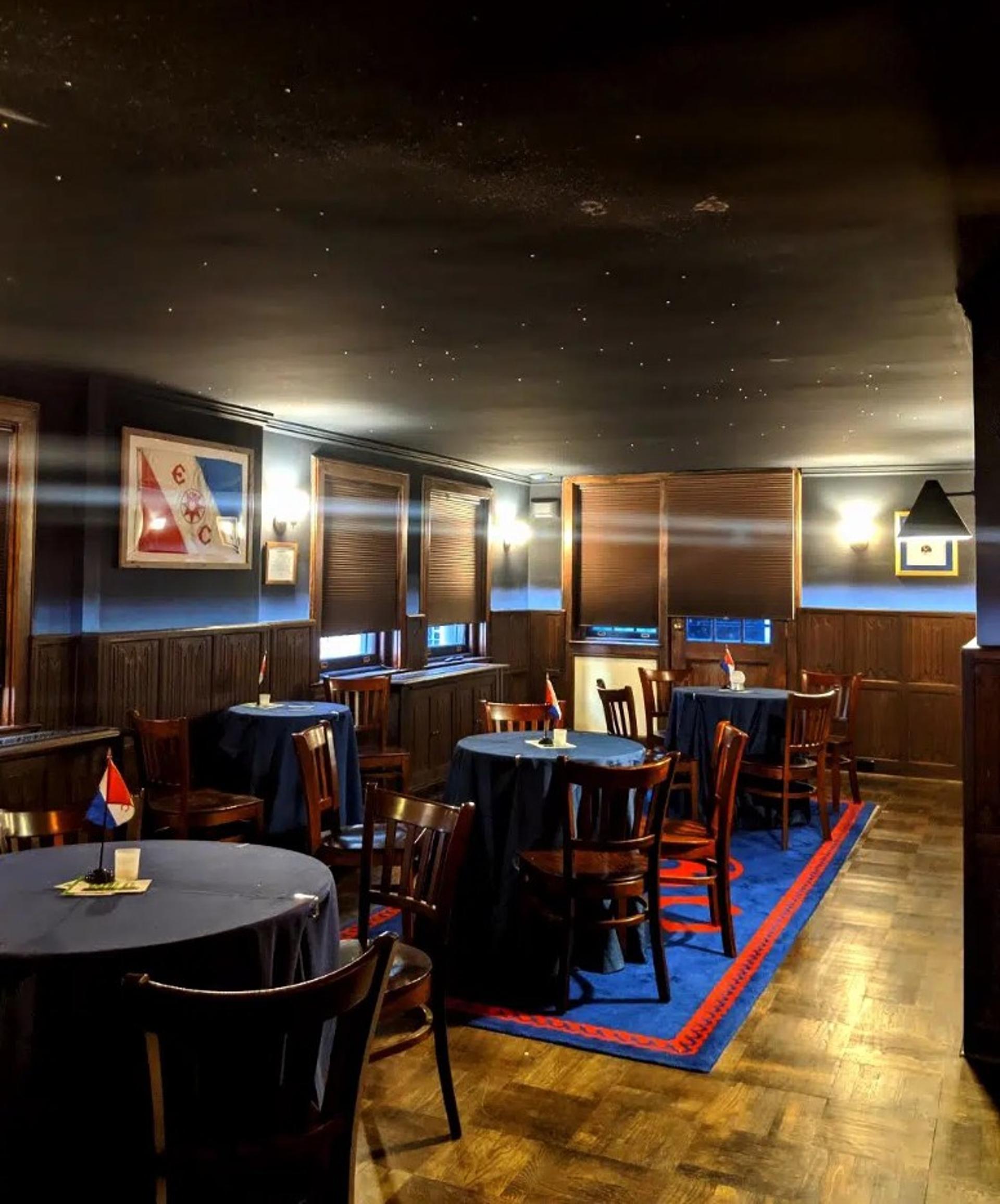 Apollo Room 