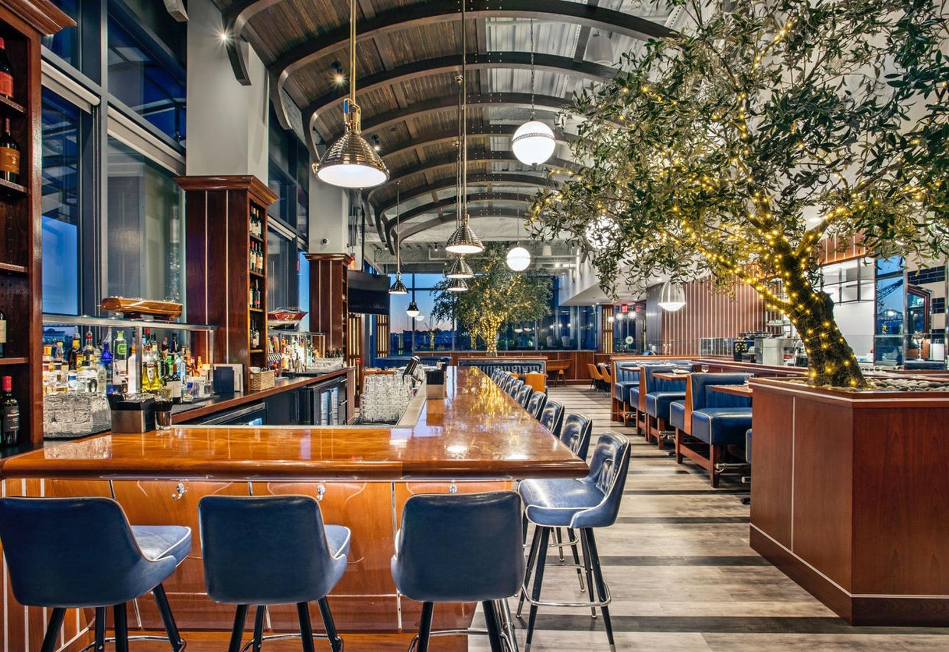 Dining Room and Bar