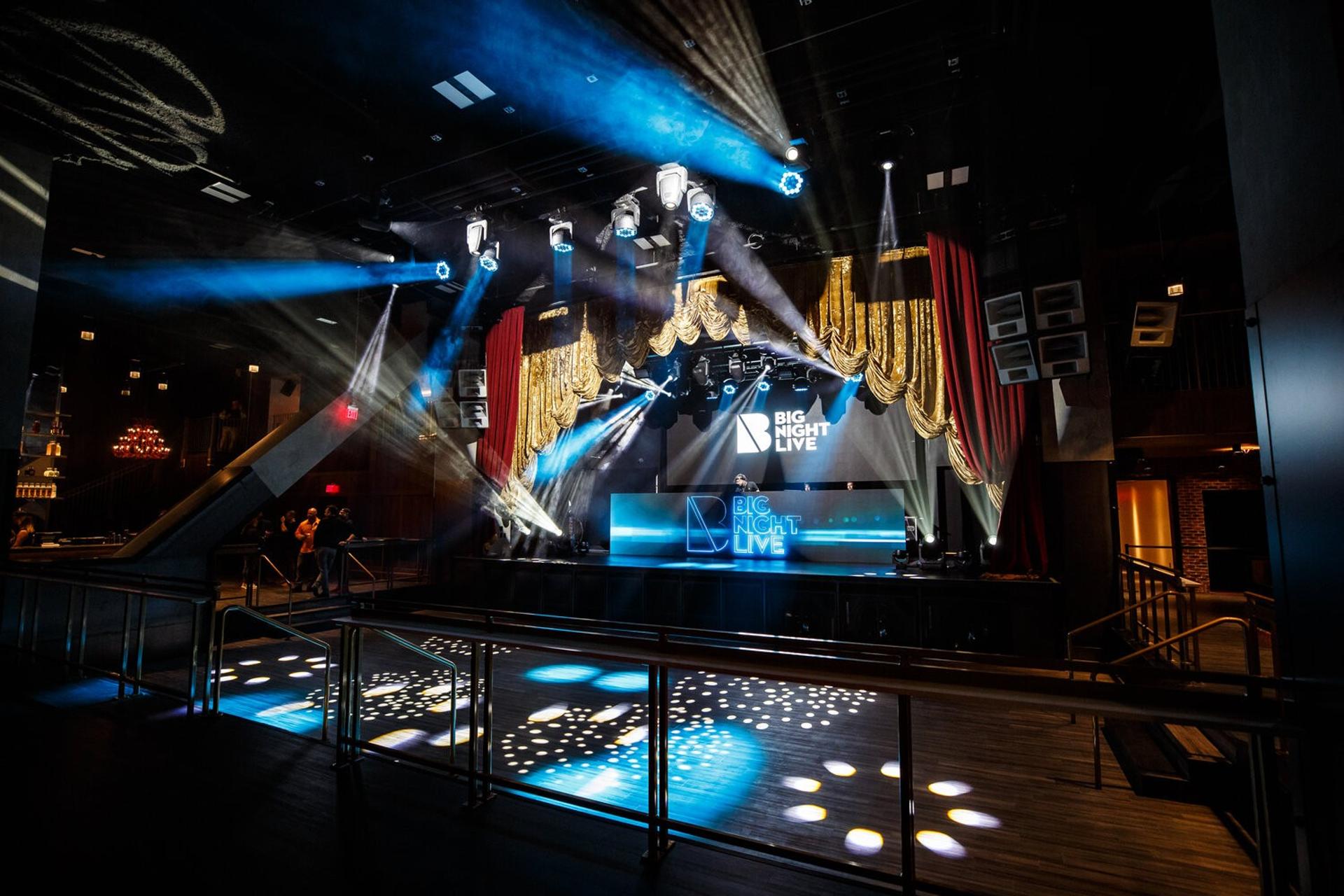 The Live Hall