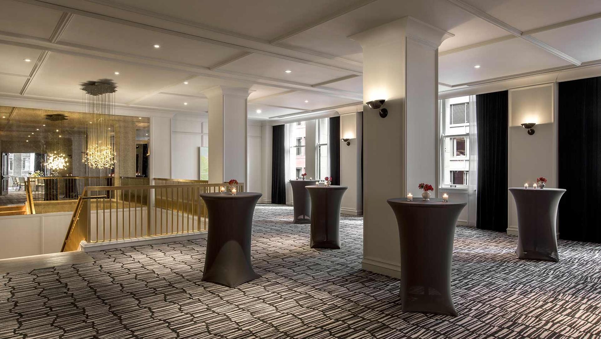 15th Floor Foyer
