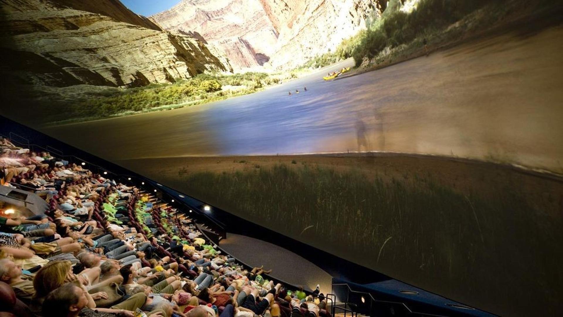 Giant Dome Theater
