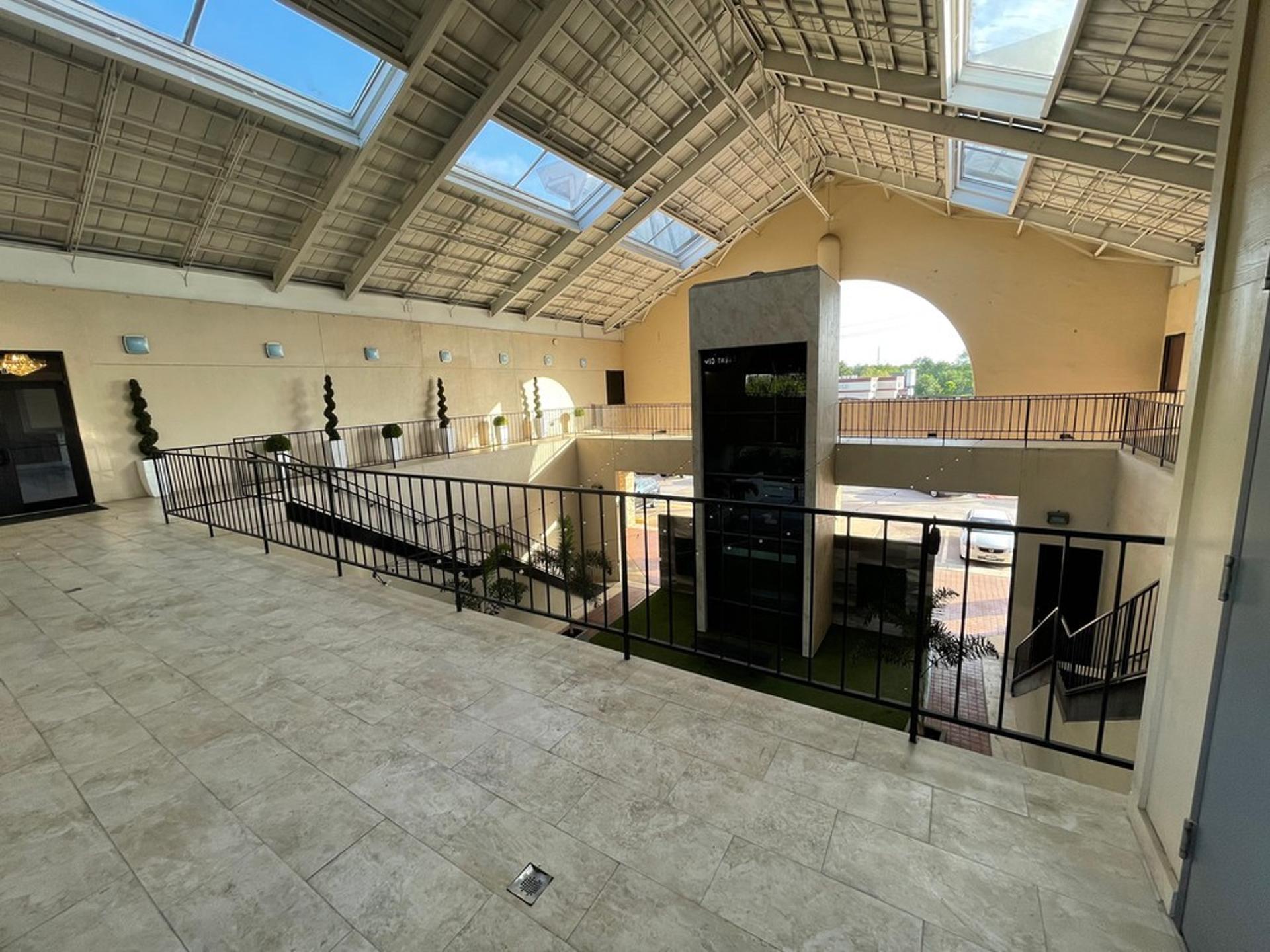 Balcony/Outside Area