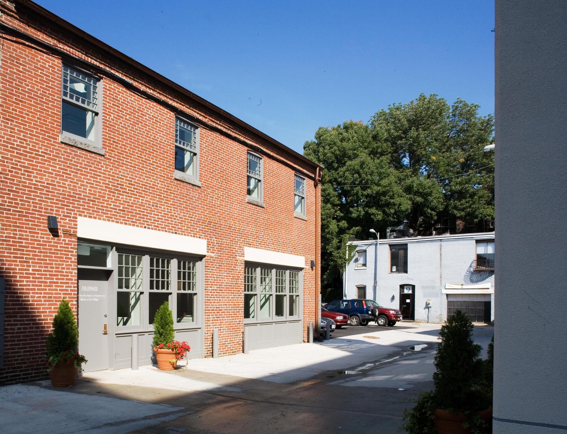 Carriage House Studio 