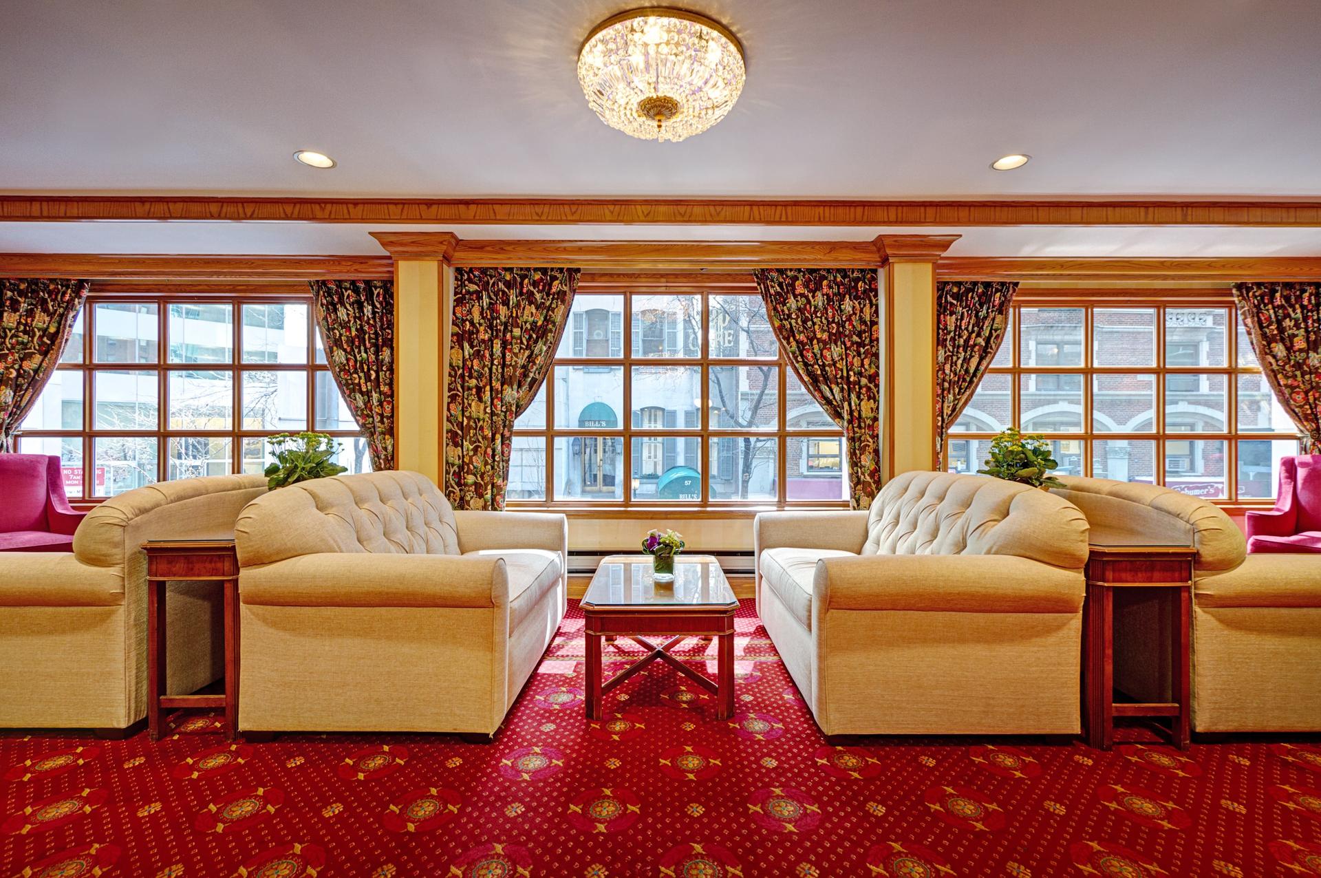Club Room 