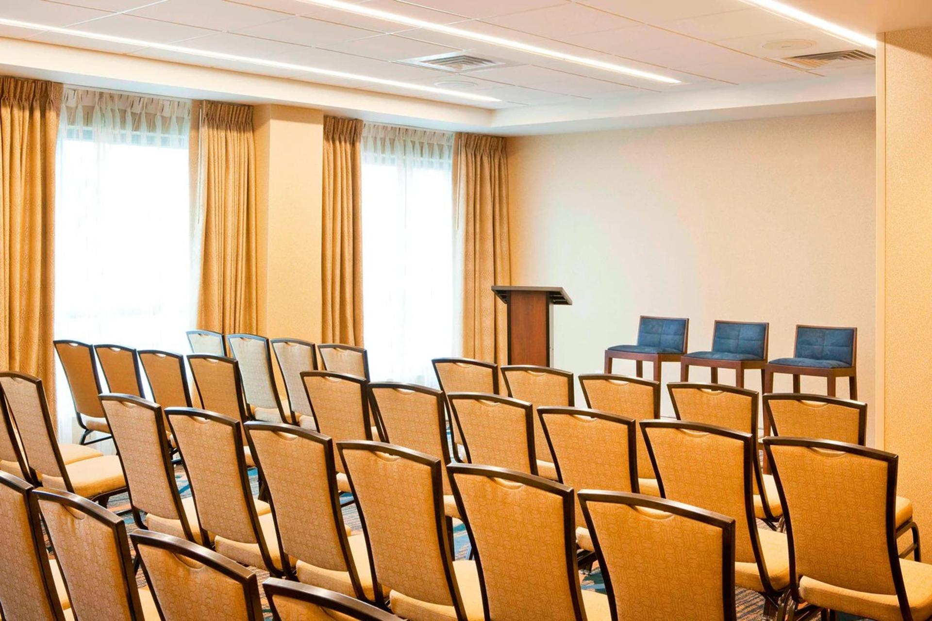 Back Bay Meeting Room 