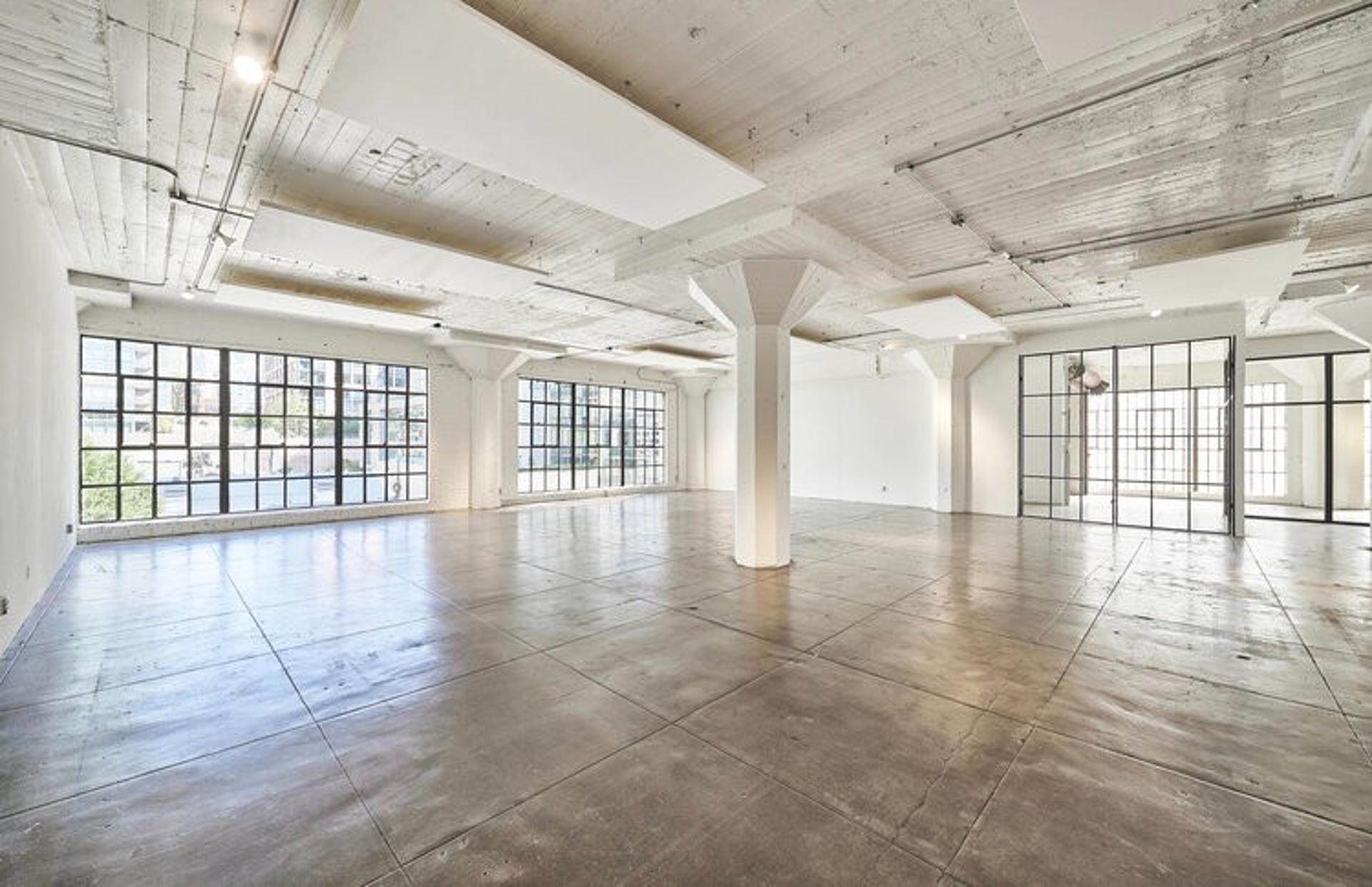Loft 301