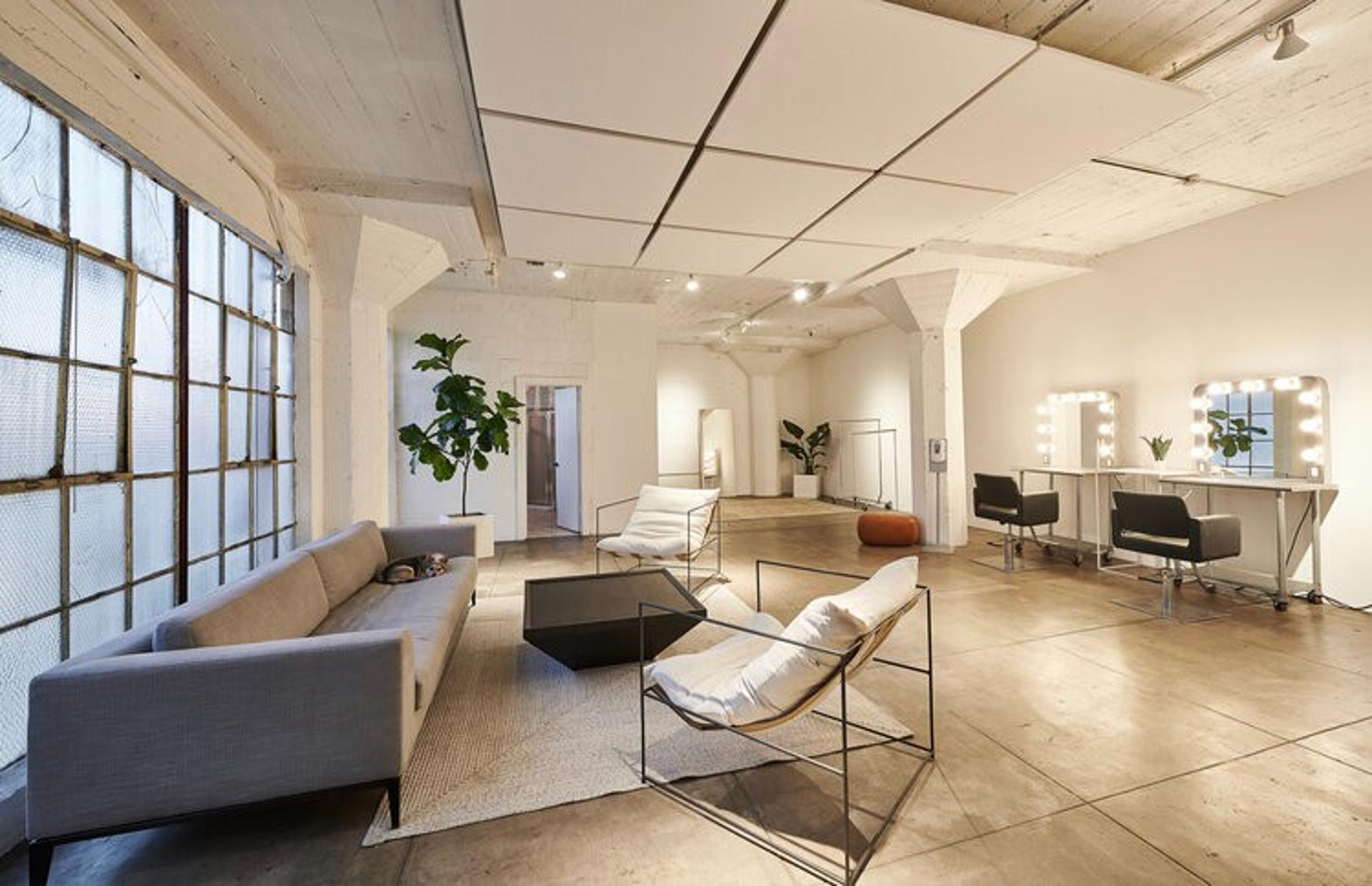 Loft 302