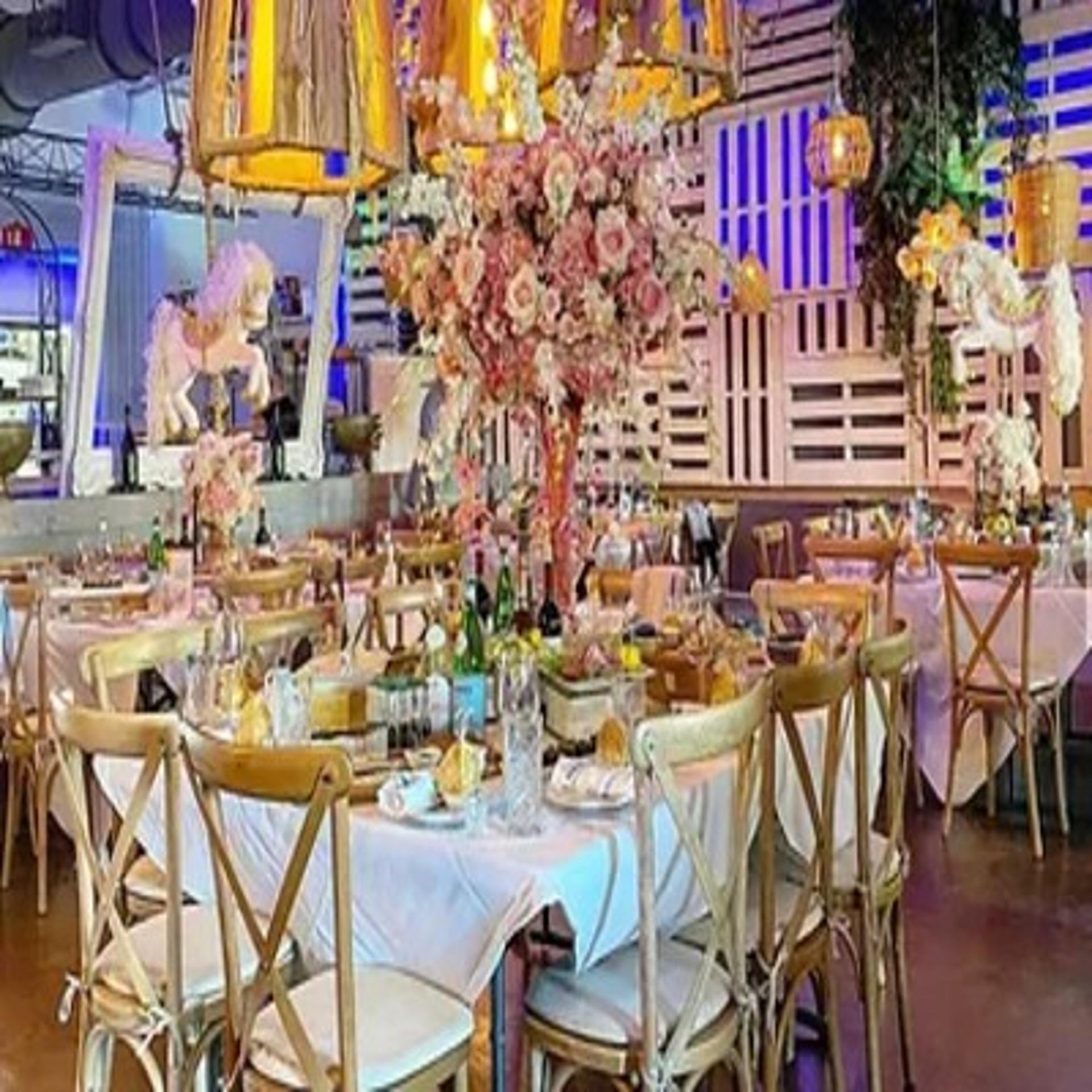 Main Dining 