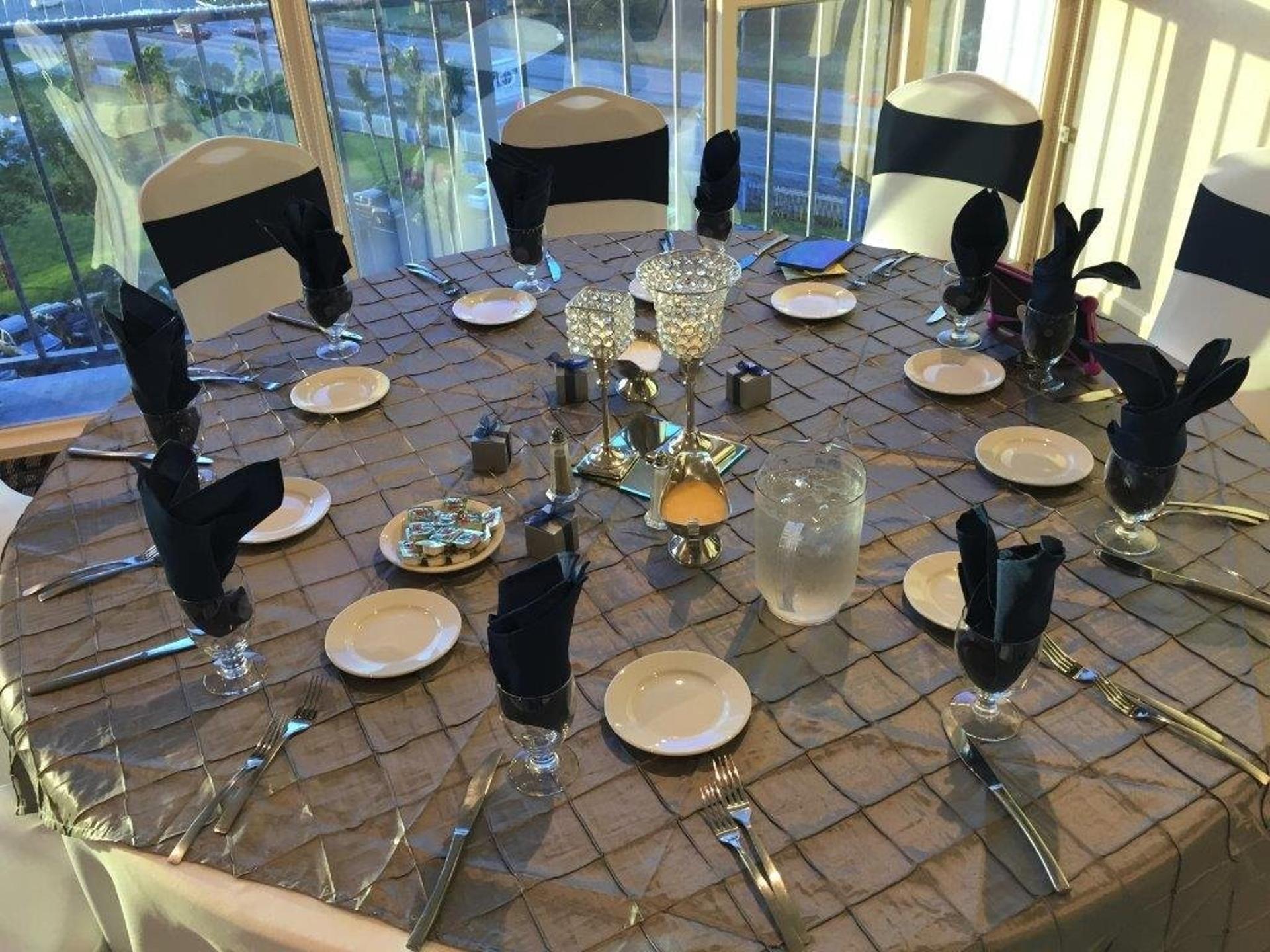 Dolphin Room