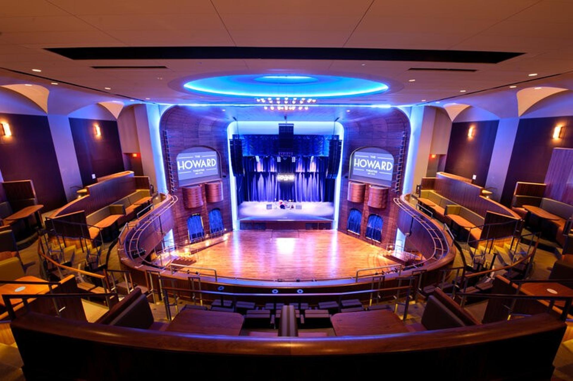 Center Stage Room