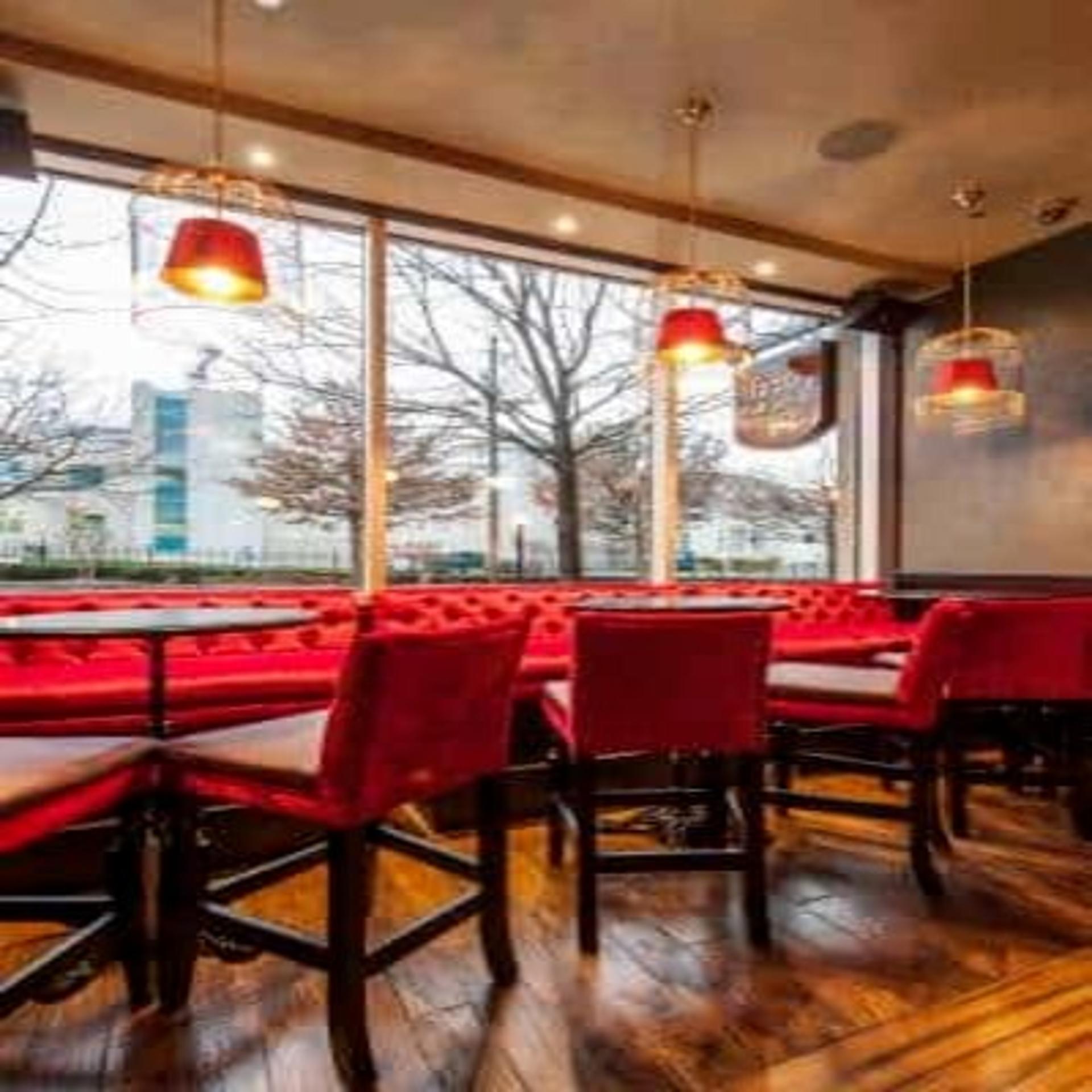 Velvet Room + Entry