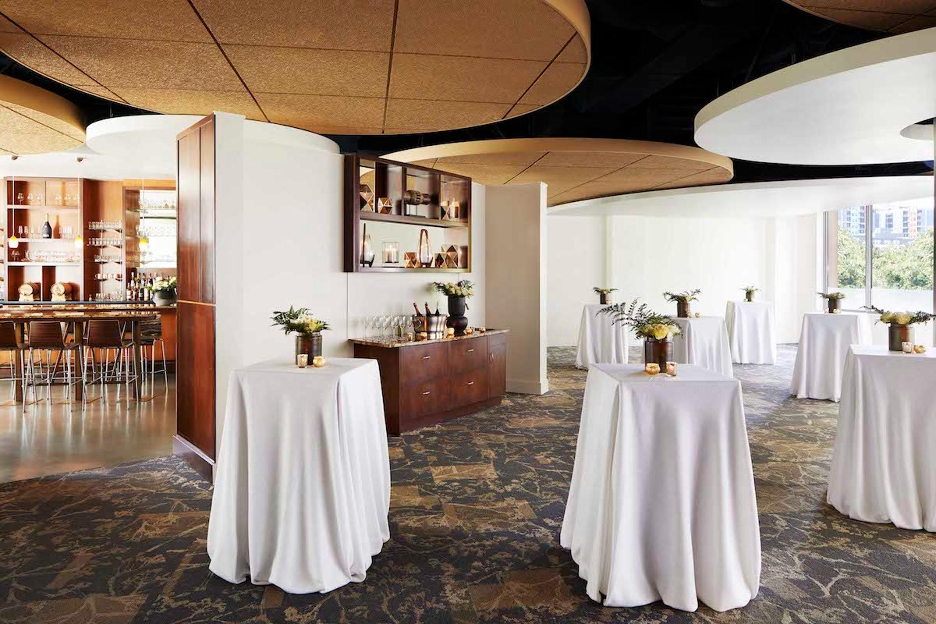 Pacific Lounge
