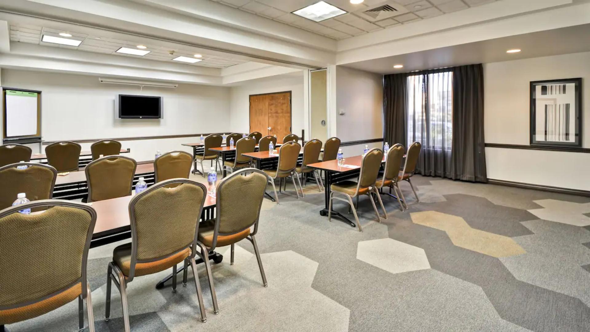 Meeting Place 3-5