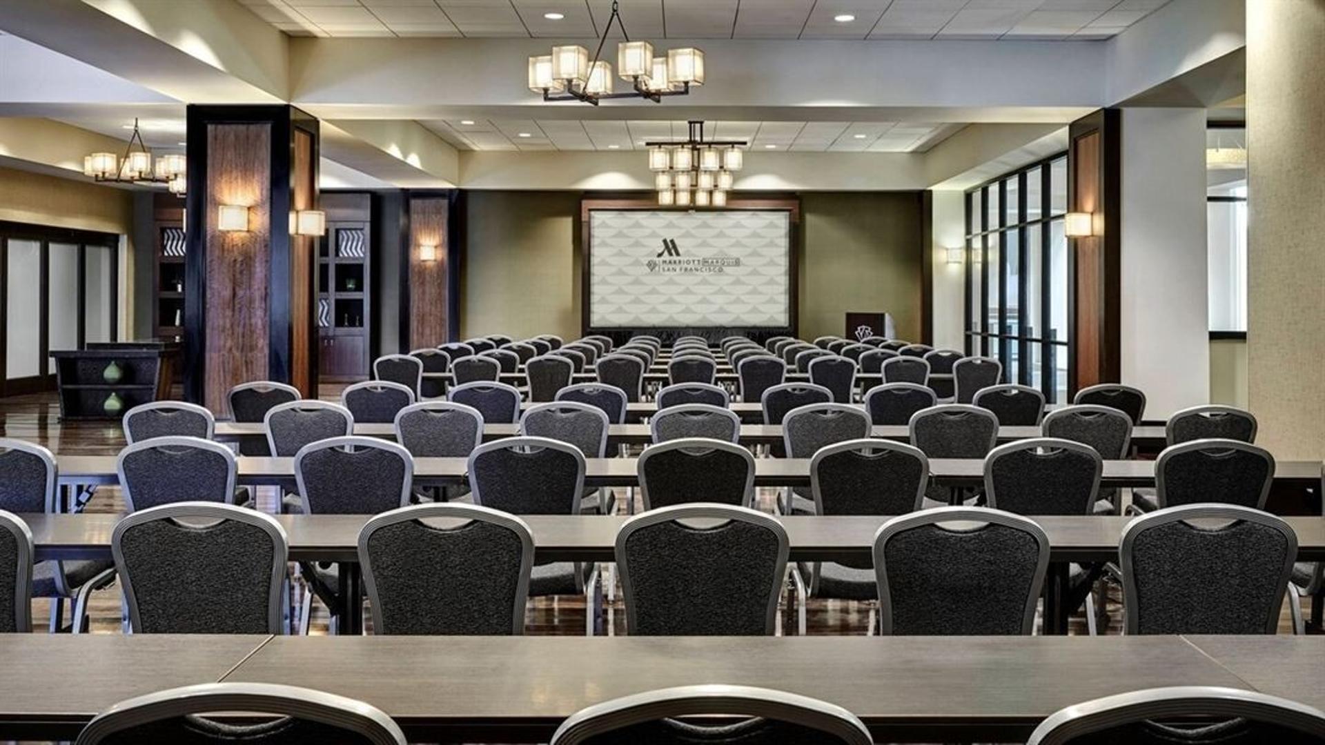 Salon 7	