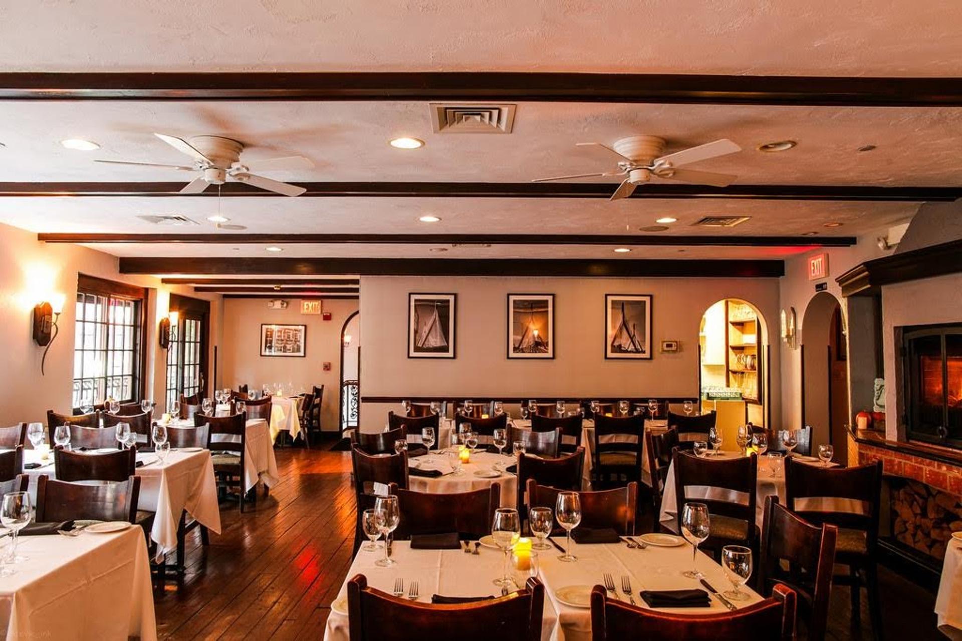 Tuscan Room