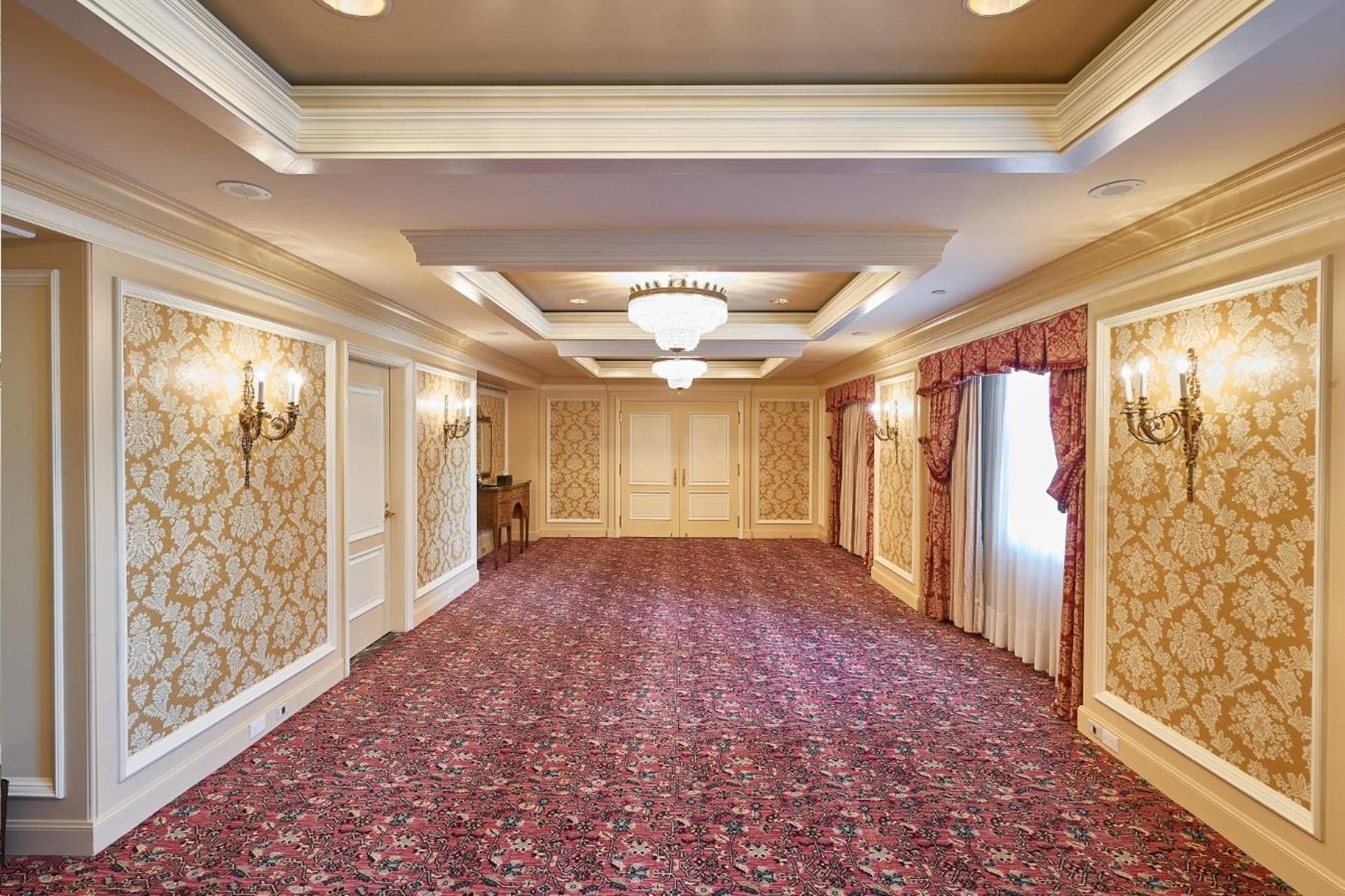 19th Floor Salon 6	