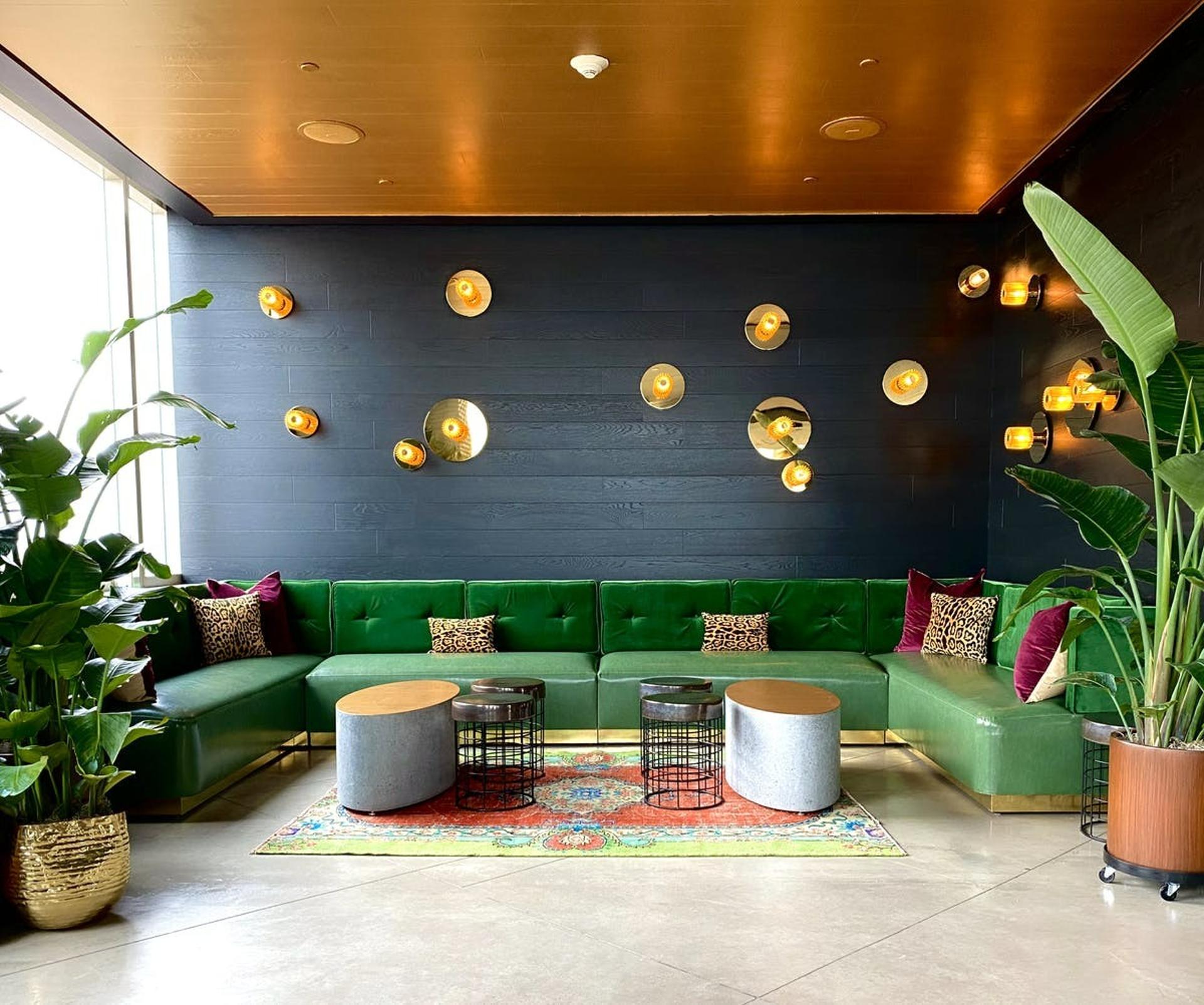 Indoor Lounge - The Crown