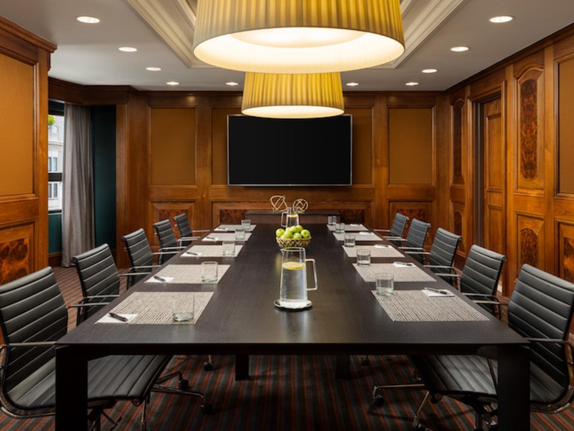Maven Room