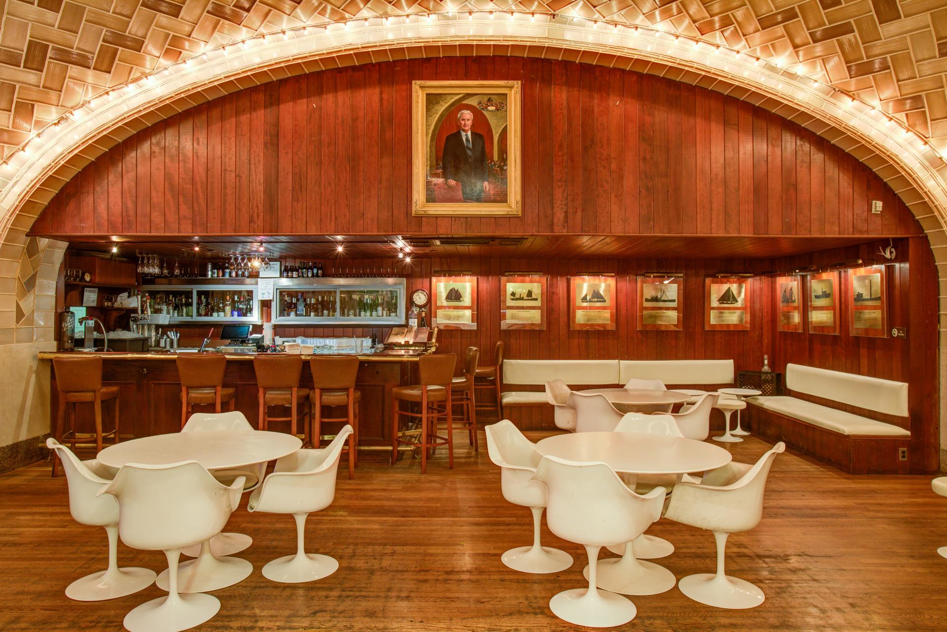 The Canopy Bar & Cocktail Lounge