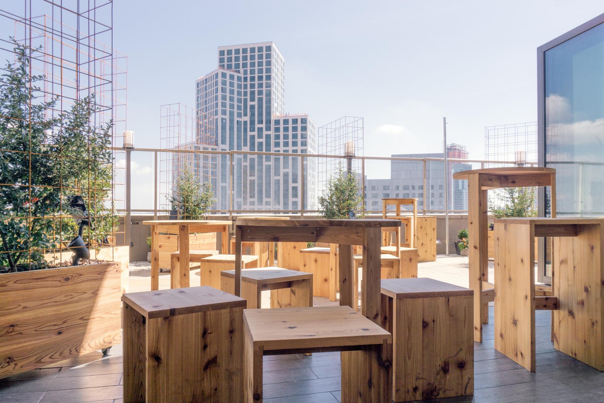 Panoramic Lounge