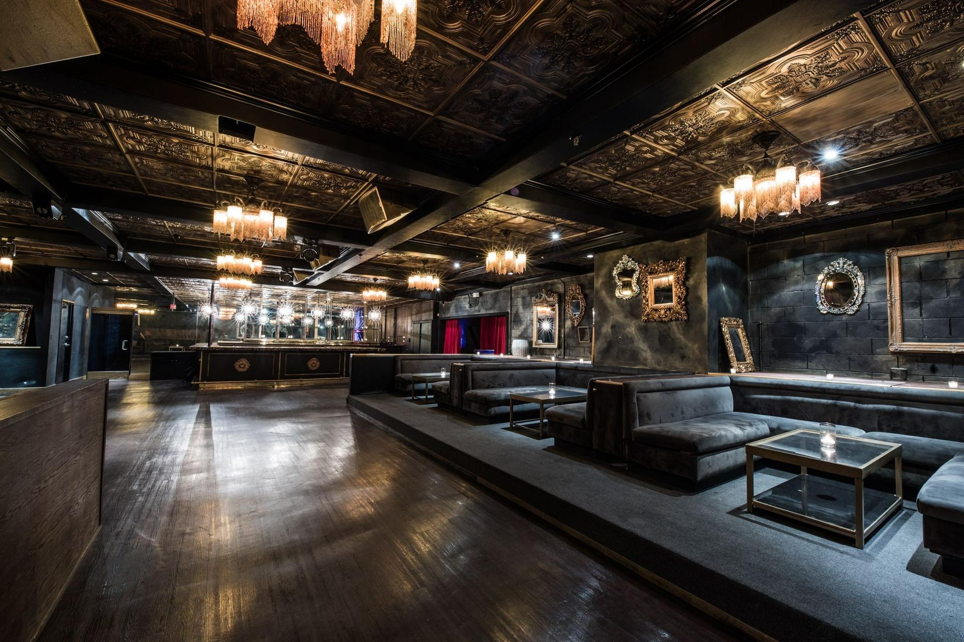 VIP Lounge