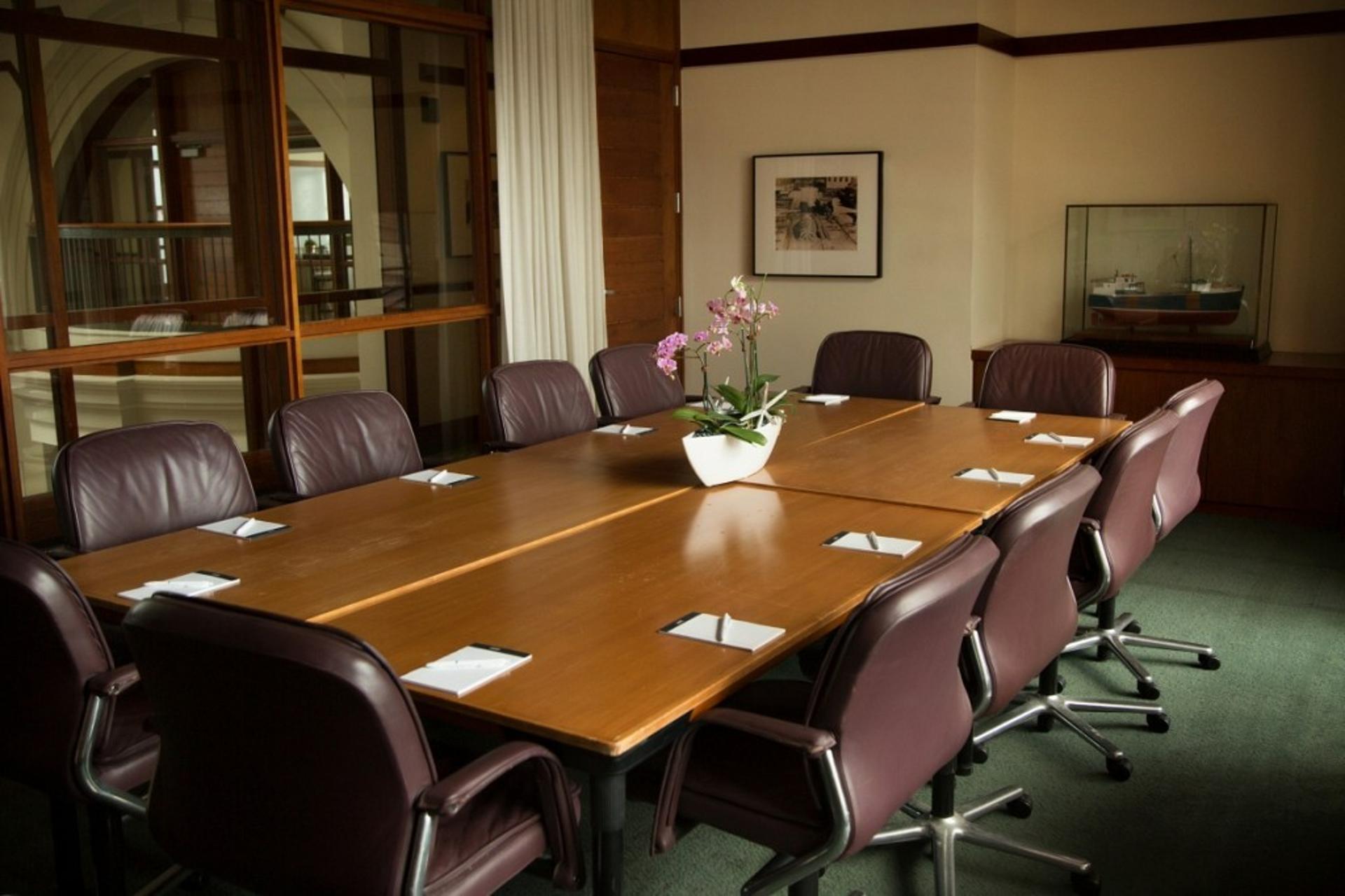 Voyager Room