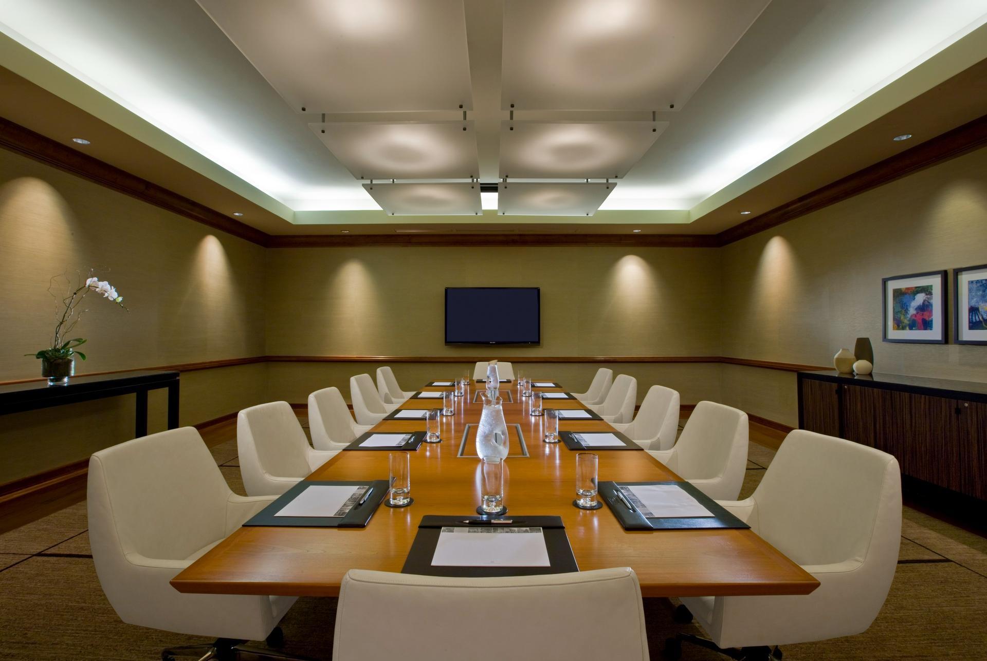 Lincoln Park Boardroom