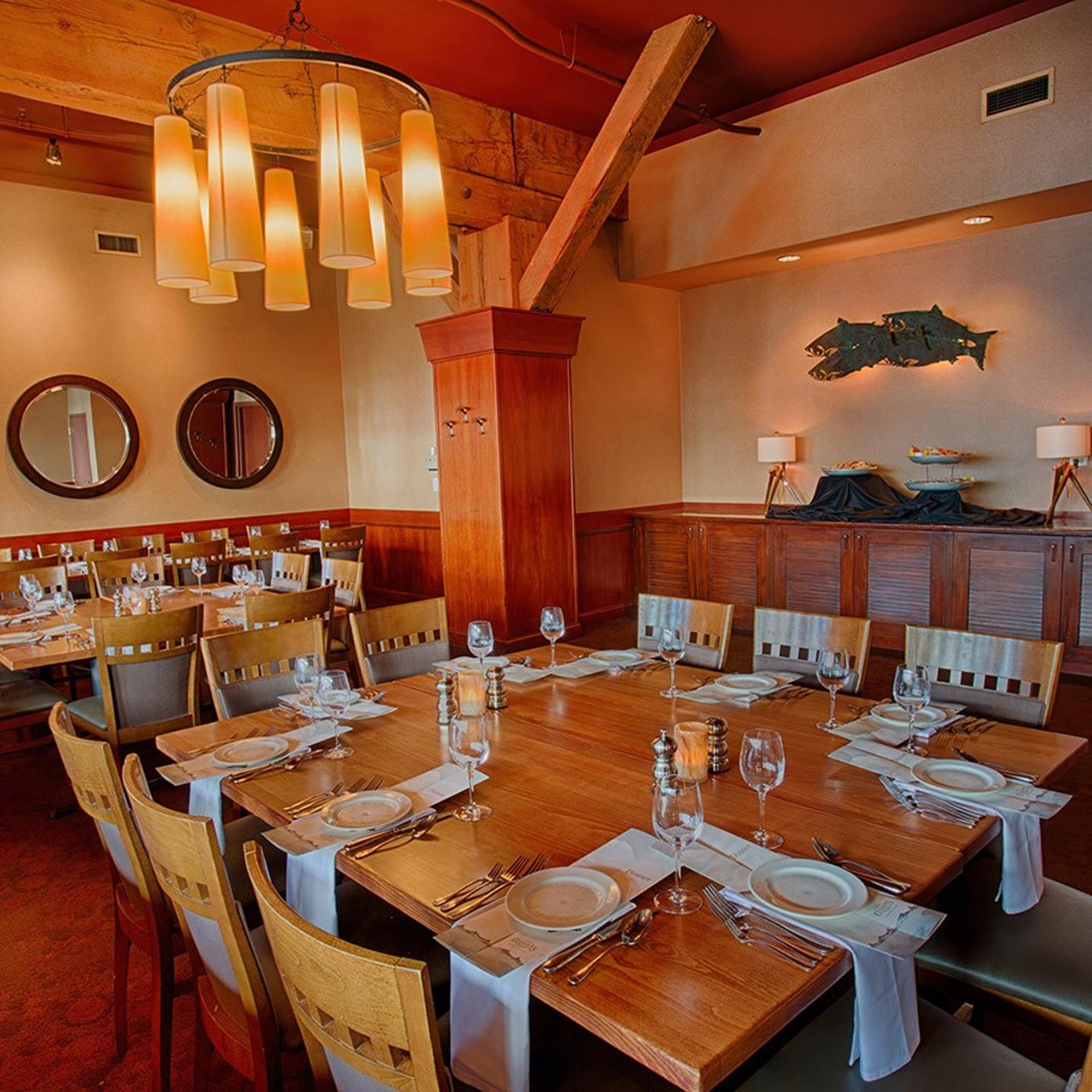 Elliott Bay Room