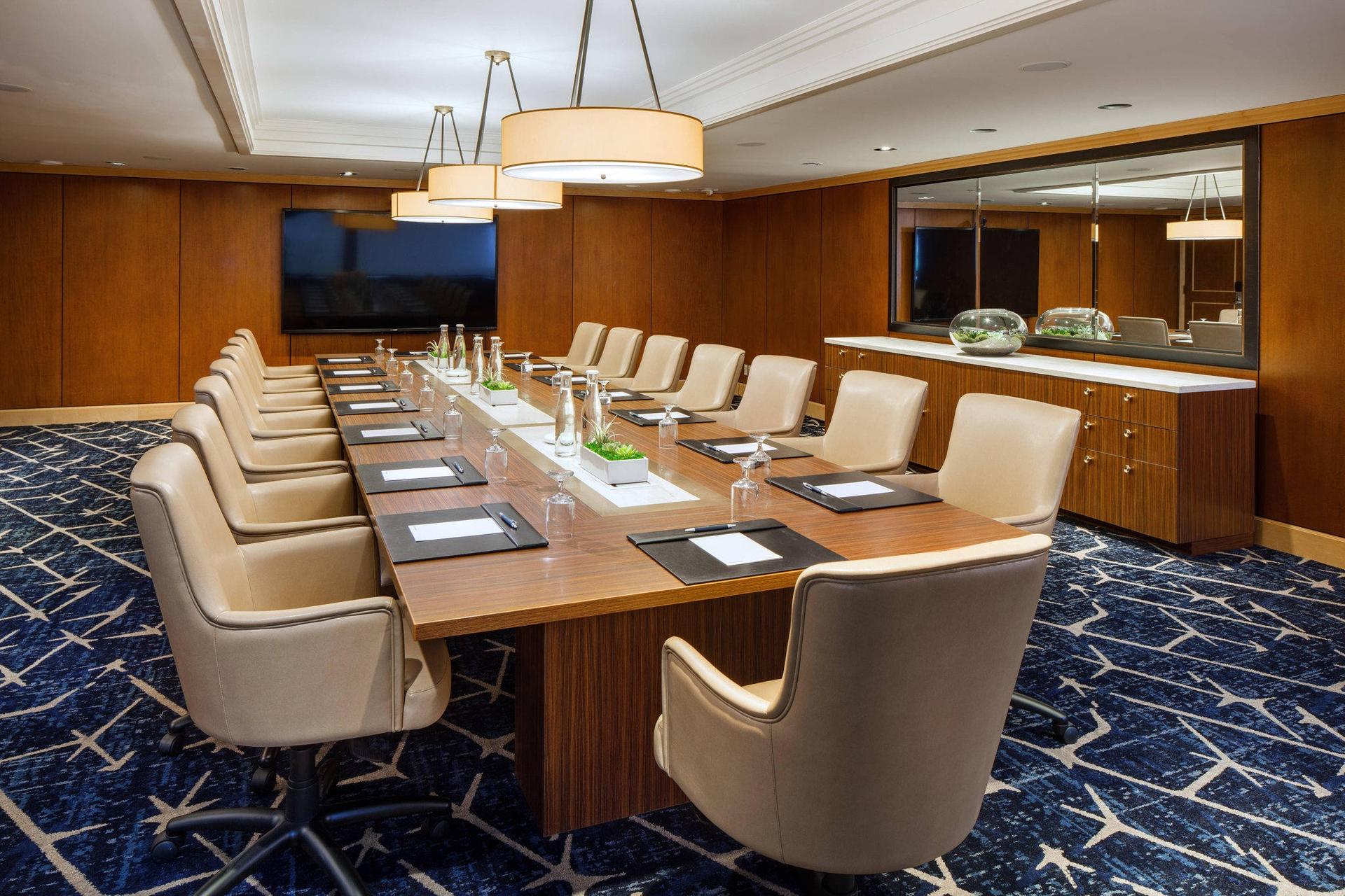 Alki Boardroom