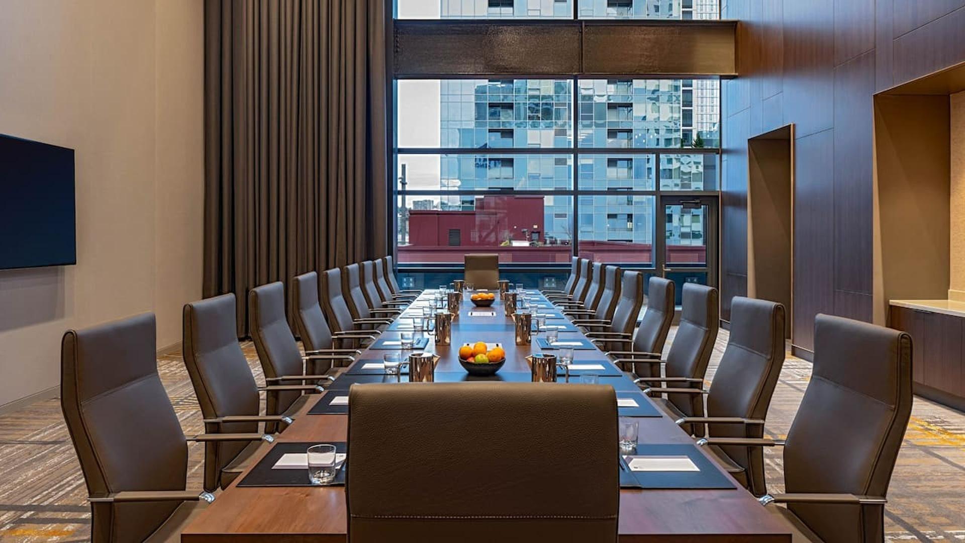 Deschutes (Boardroom)
