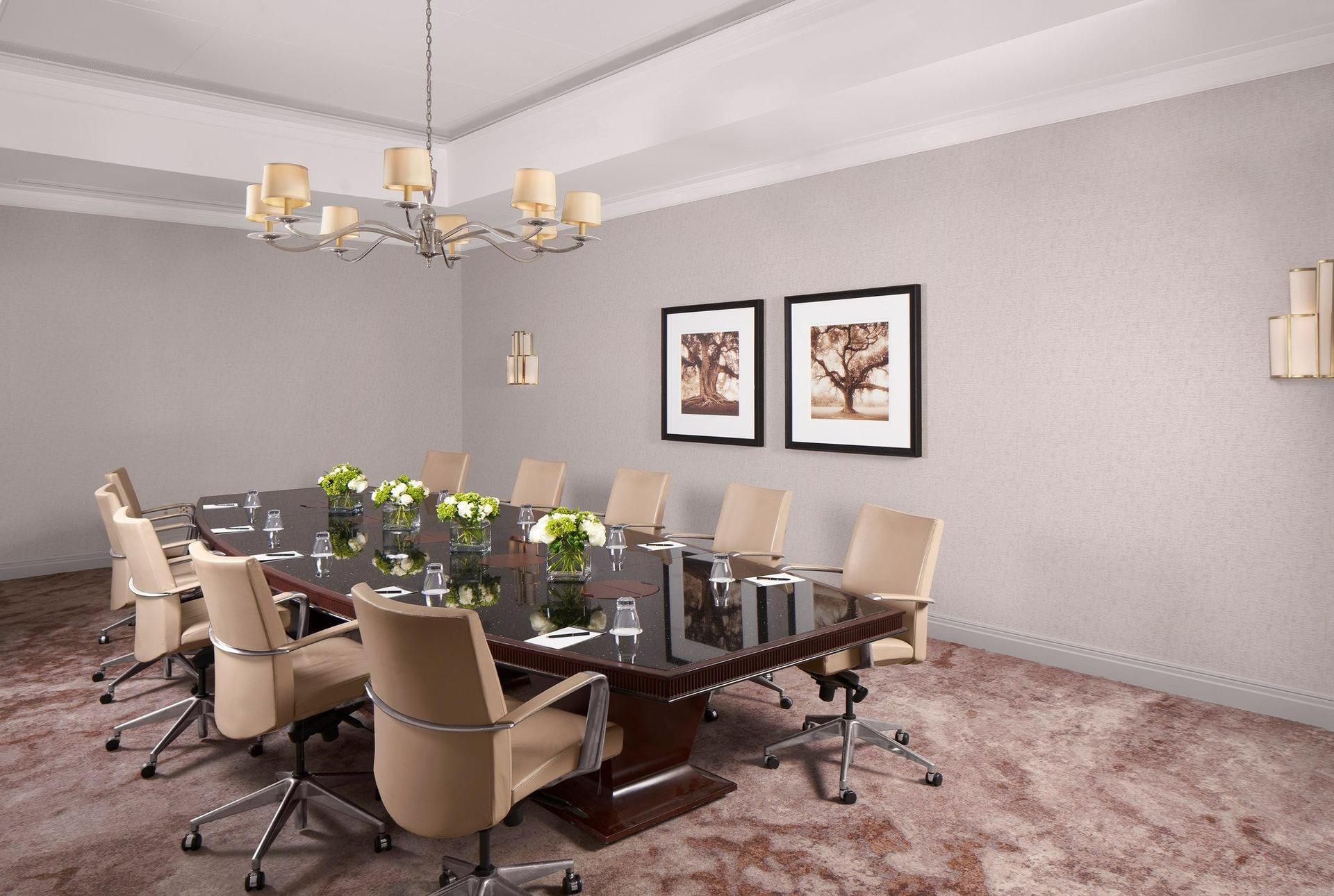 Barclay Boardroom