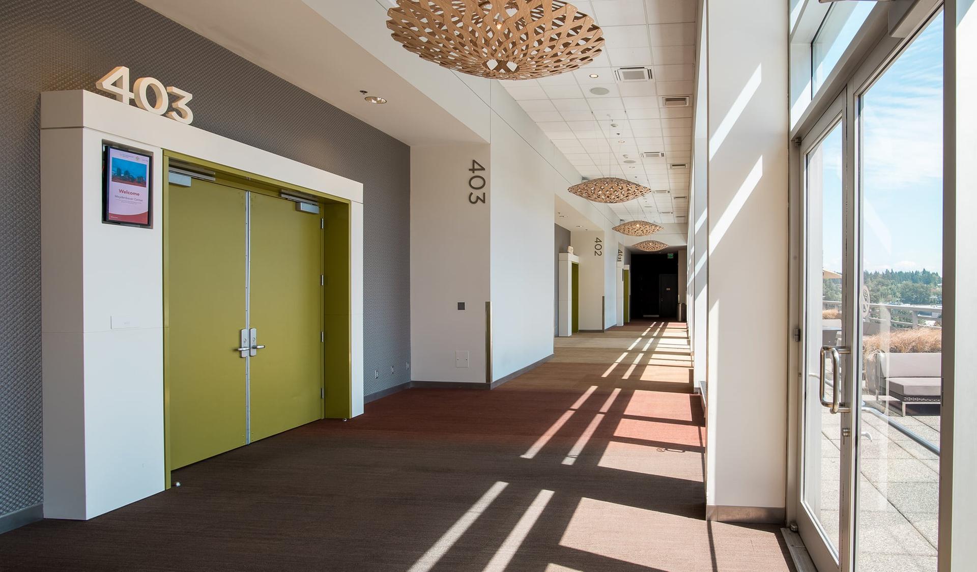 Room 402-403