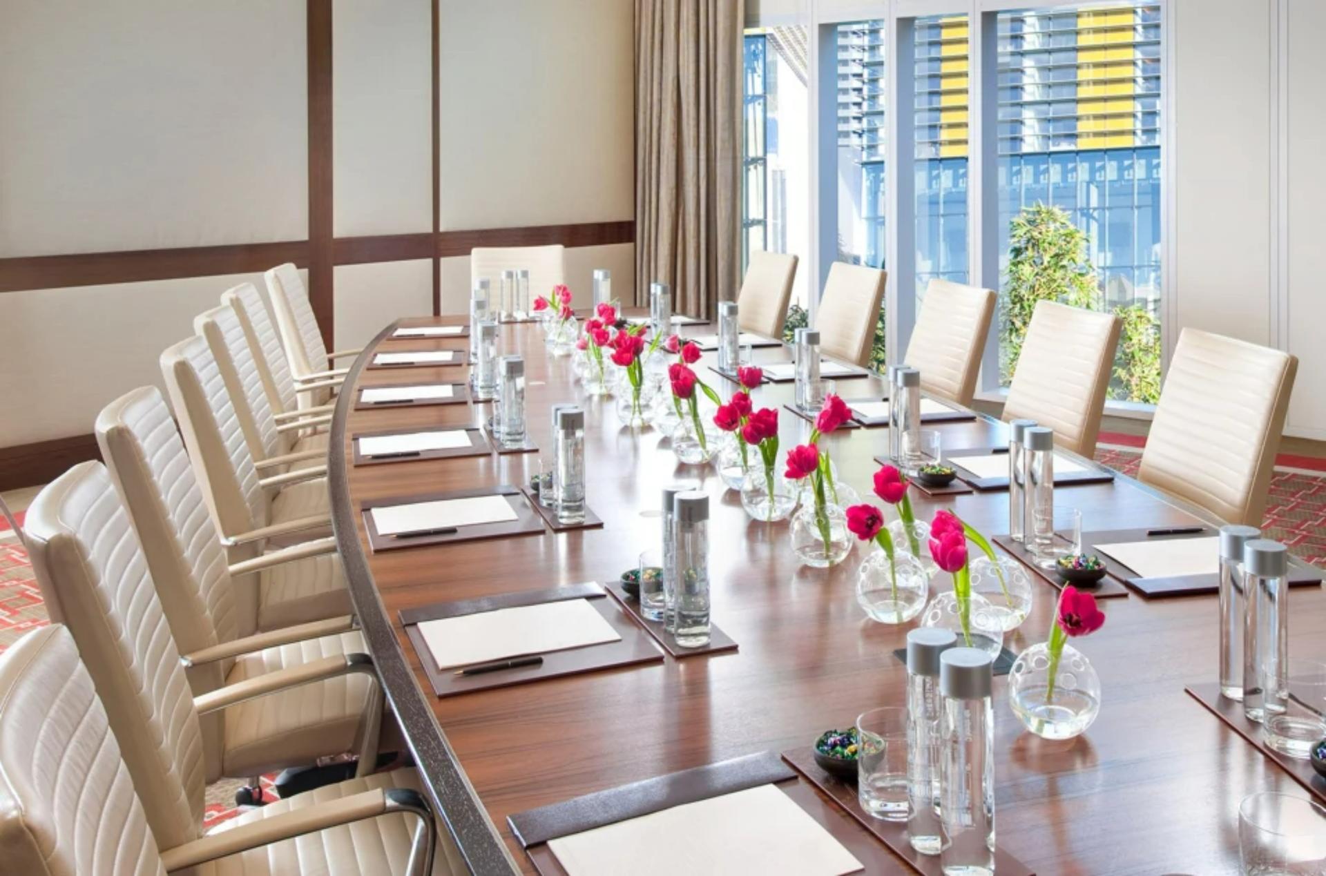 Astoria Boardroom