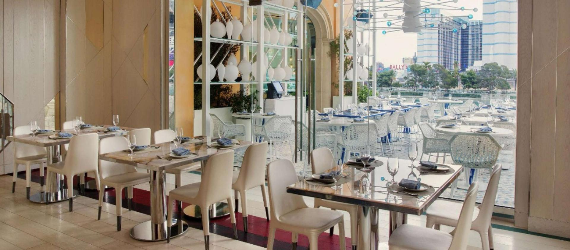 Private Room & Patio
