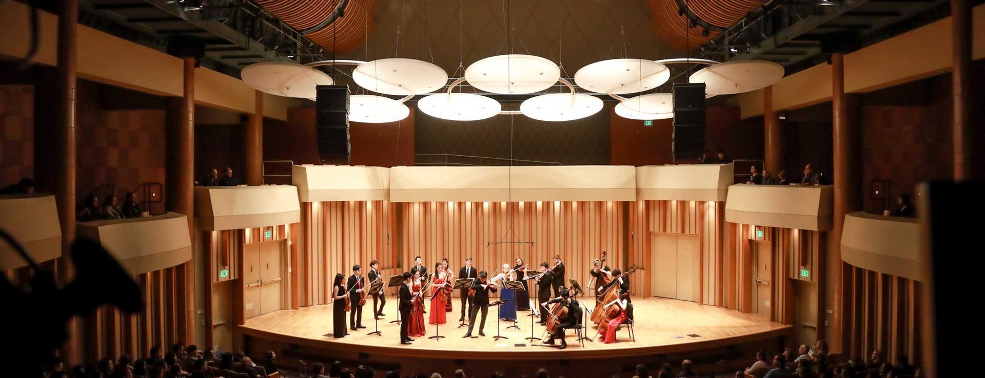 Zipper Hall