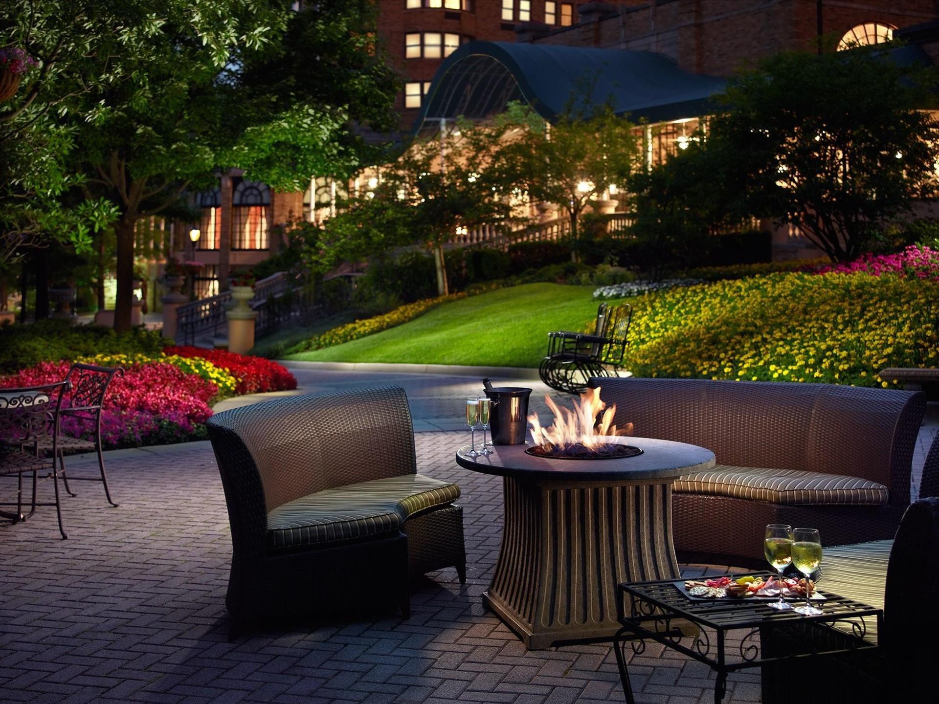 Blue Room Terrace