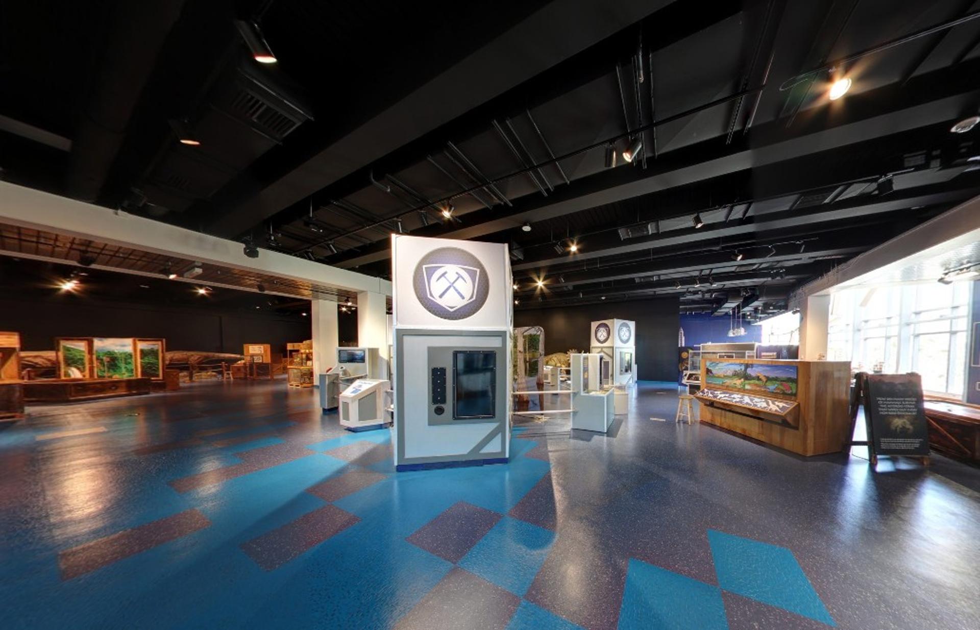 Travelling Exhibits Hall