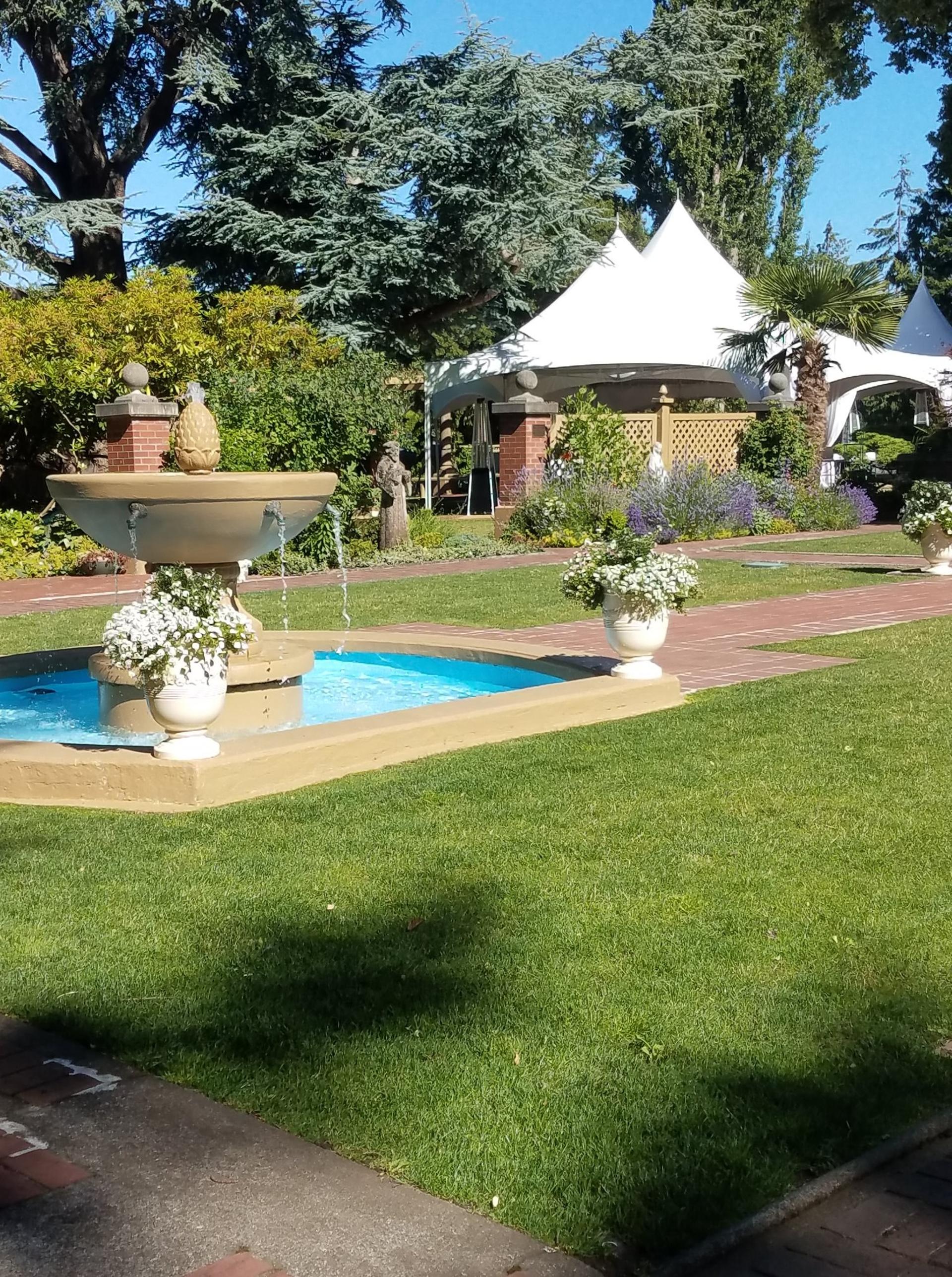 Grand Tent