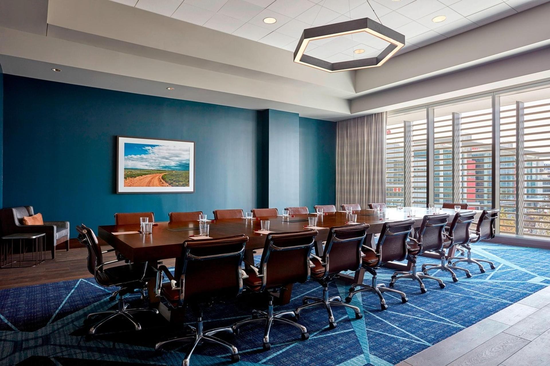 Galleria Boardroom