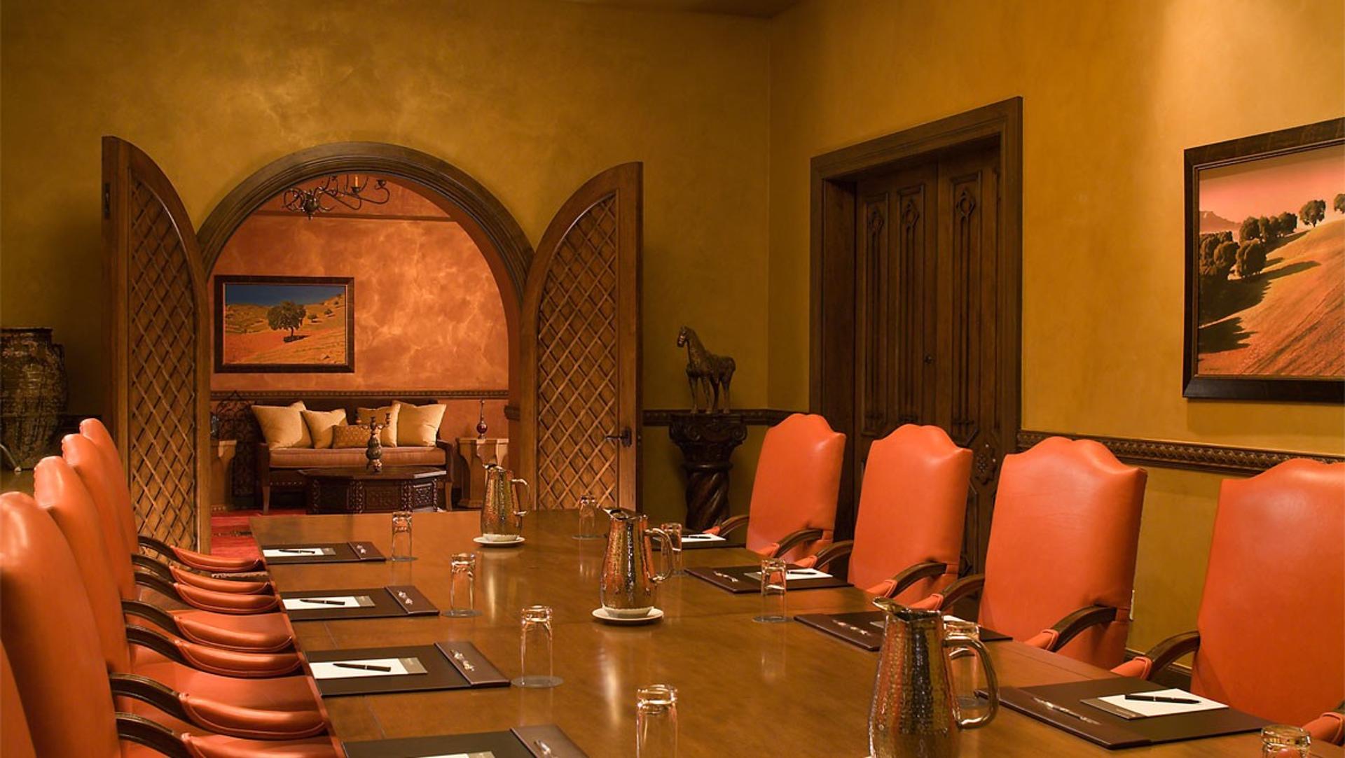 Granada Parlour