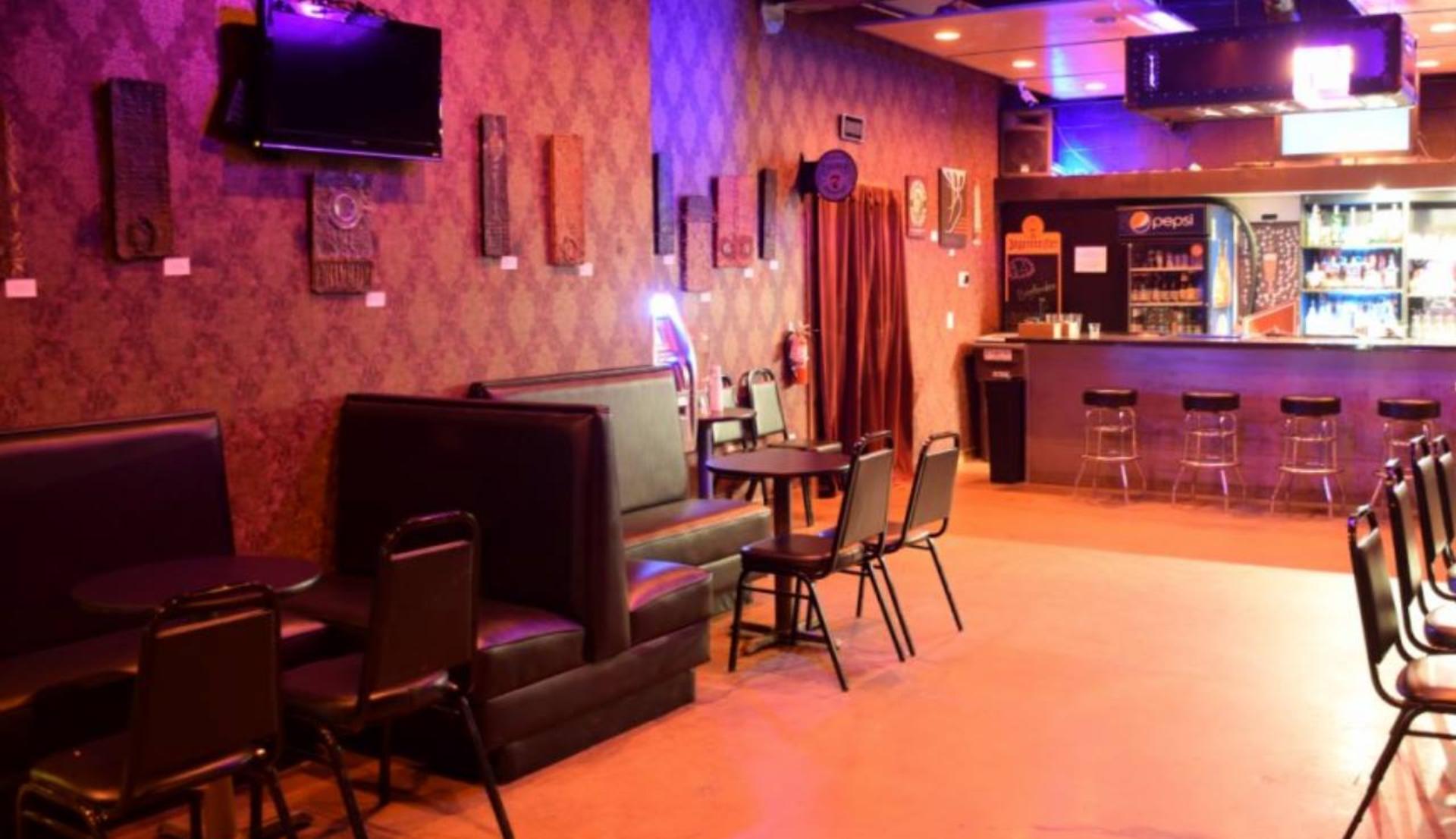 Bar