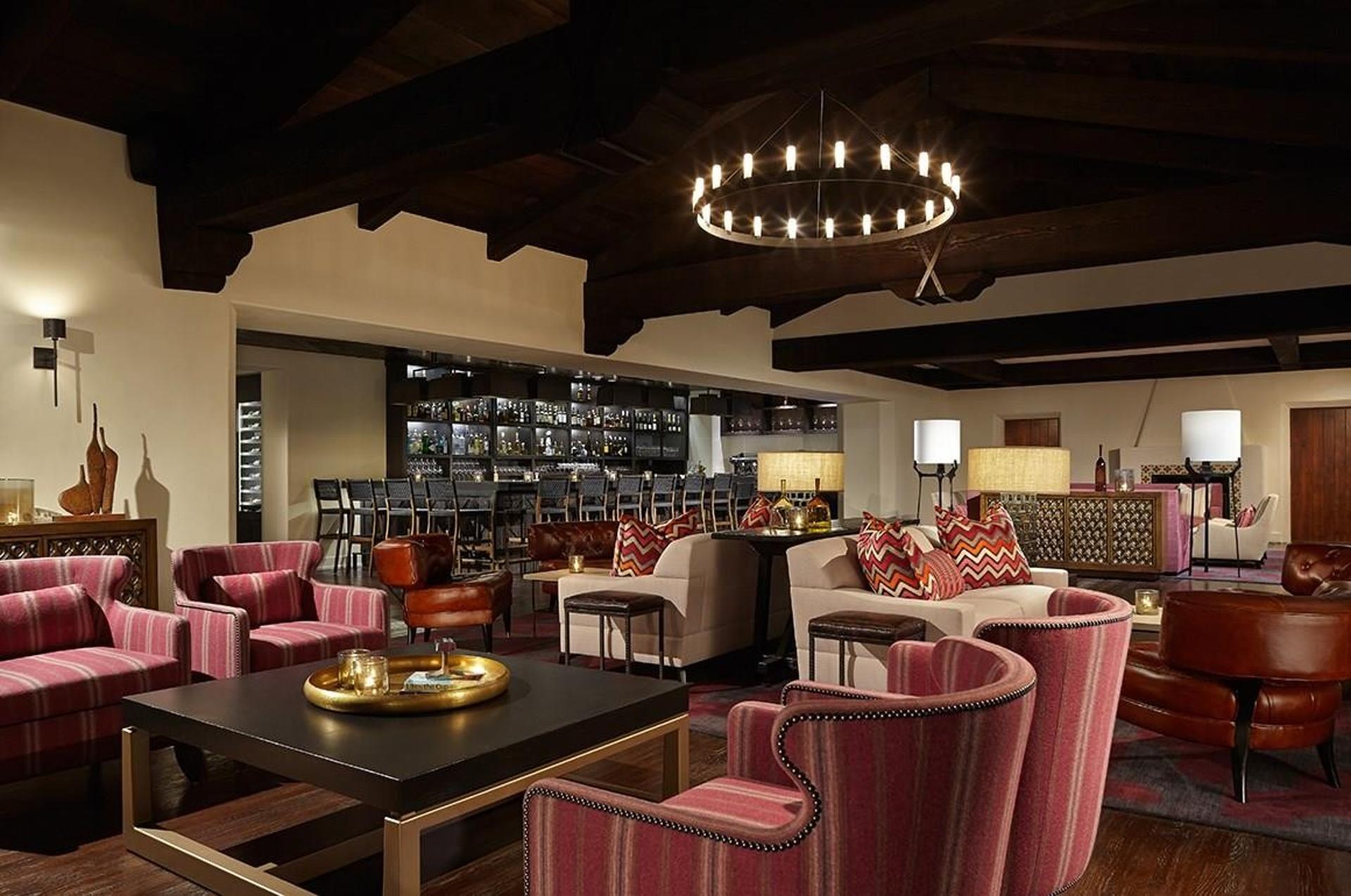 Wallace Neff Heritage Bar